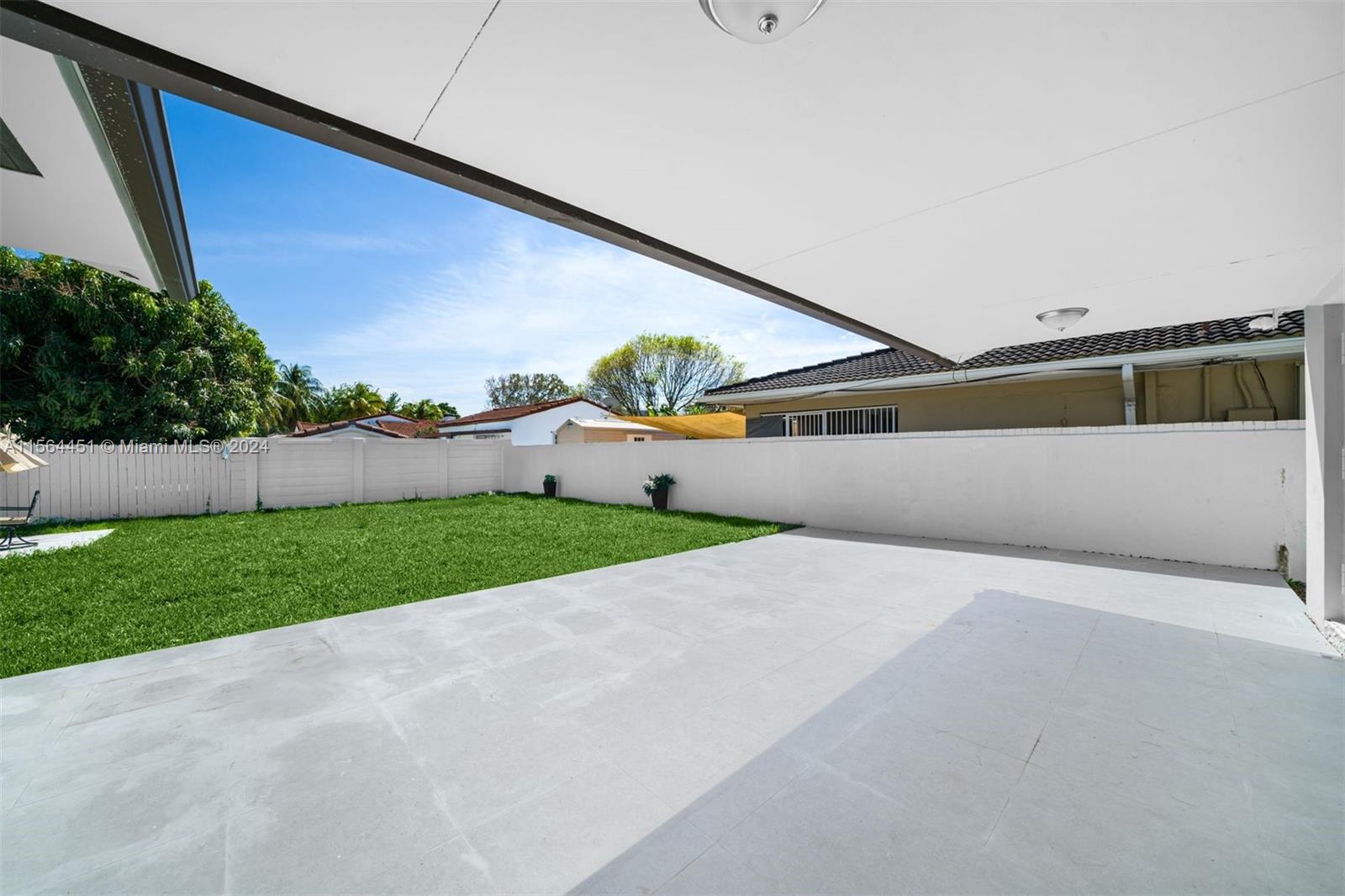 2356 SW 24th St, Miami, Florida 33145, 3 Bedrooms Bedrooms, ,2 BathroomsBathrooms,Residential,For Sale,2356 SW 24th St,A11564451