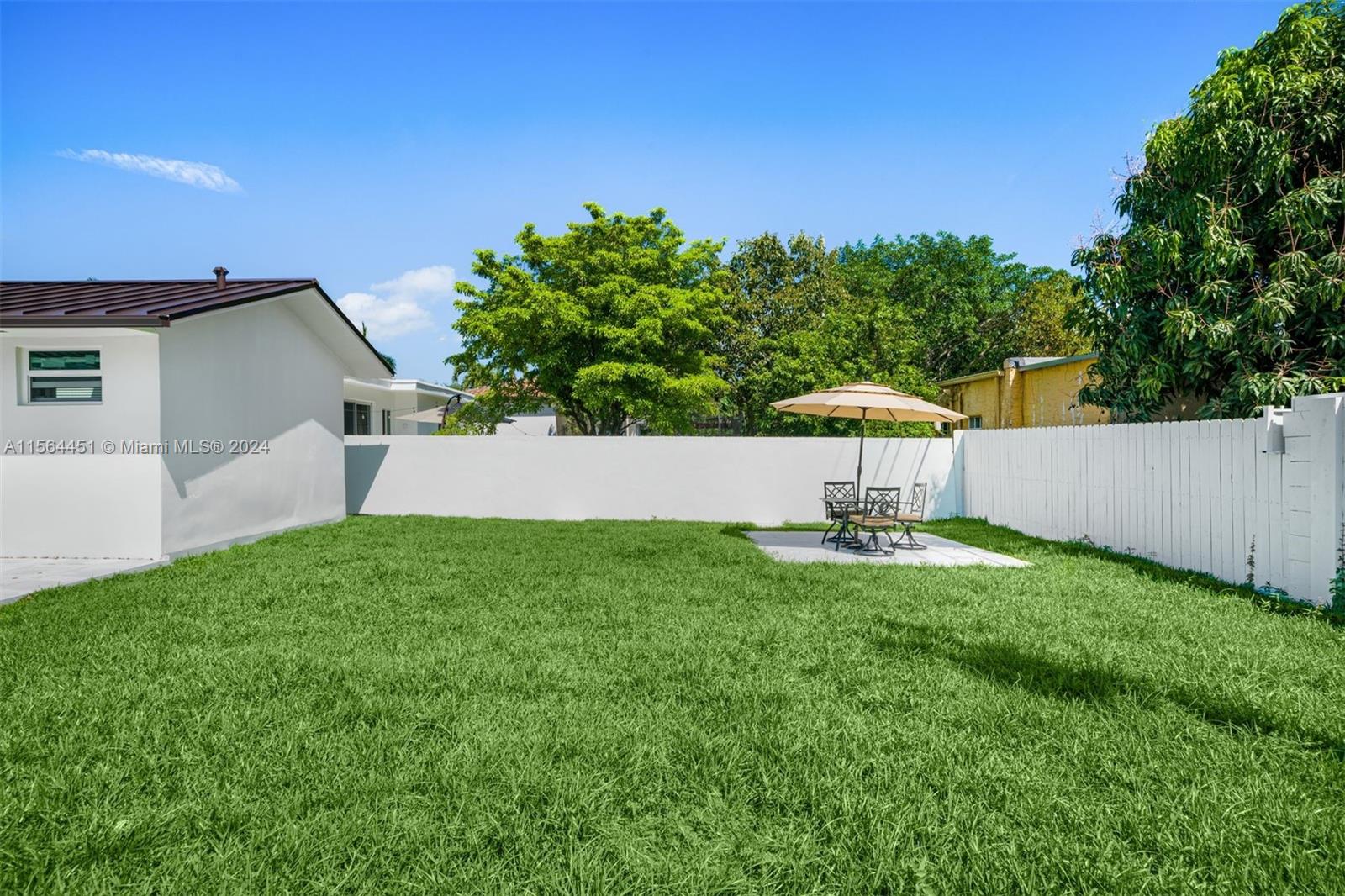 2356 SW 24th St, Miami, Florida 33145, 3 Bedrooms Bedrooms, ,2 BathroomsBathrooms,Residential,For Sale,2356 SW 24th St,A11564451
