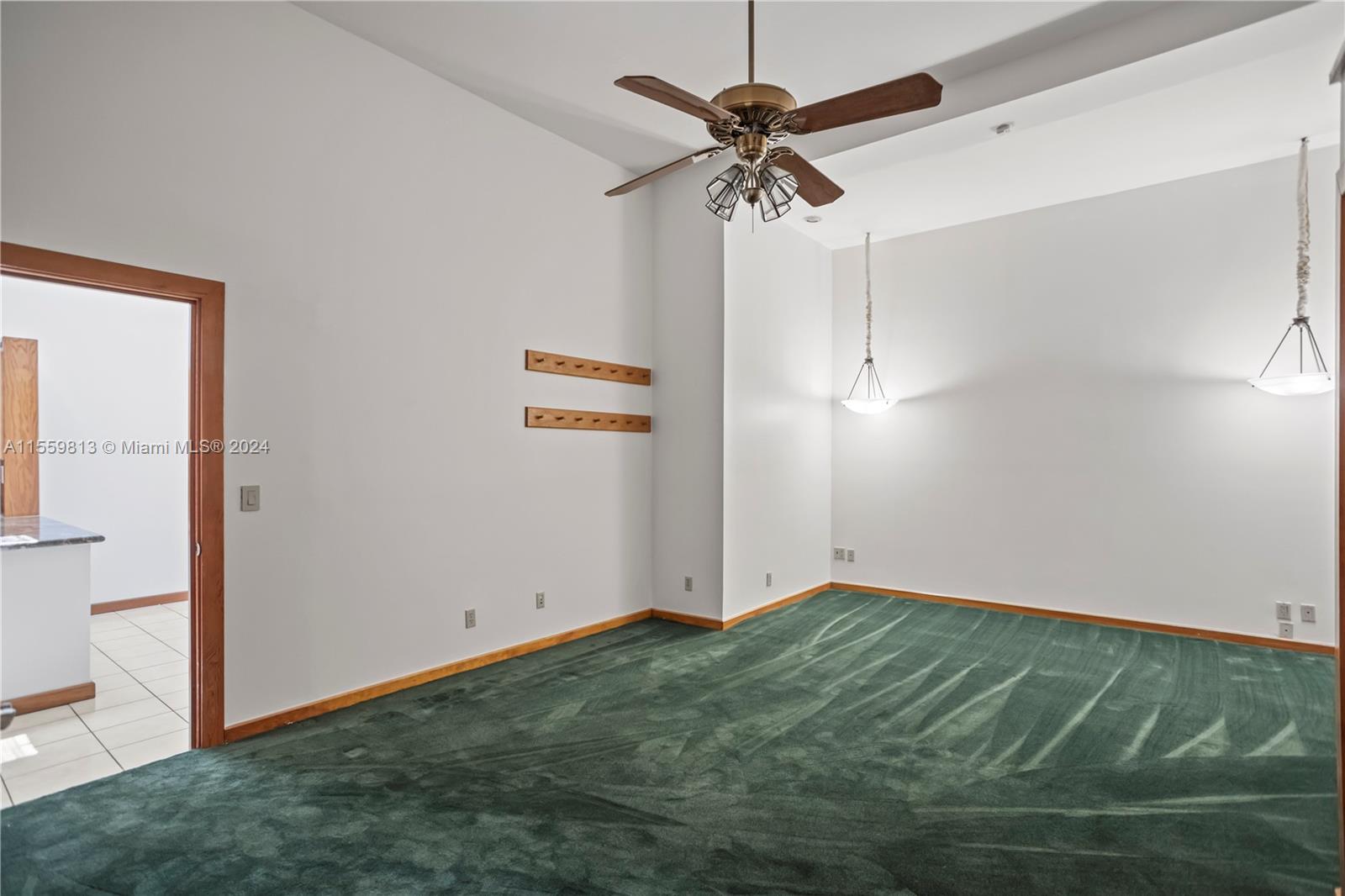 419 Leslie Dr 419, Hallandale Beach, Florida 33009, 2 Bedrooms Bedrooms, ,2 BathroomsBathrooms,Residential,For Sale,419 Leslie Dr 419,A11559813