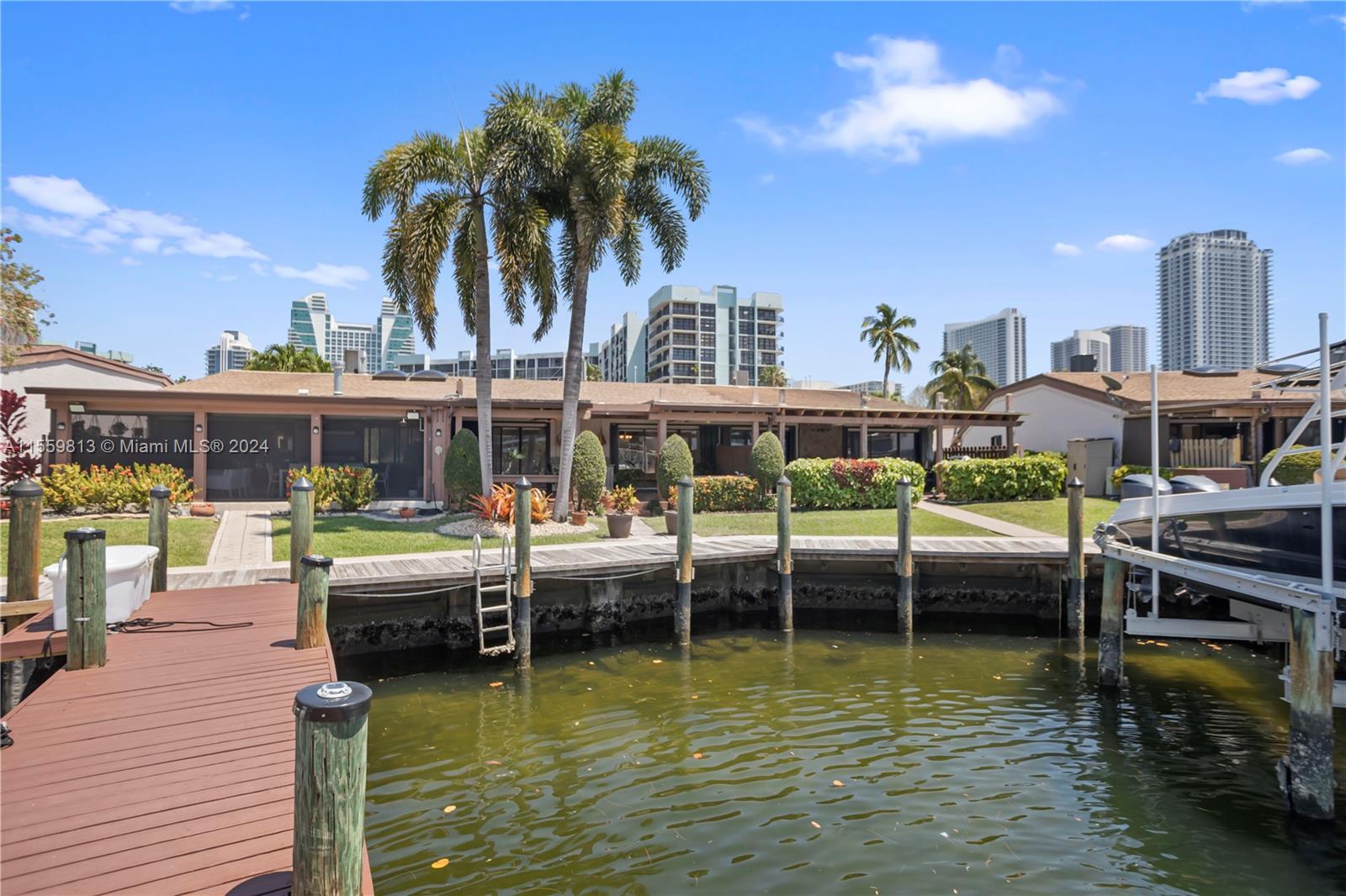 419 Leslie Dr 419, Hallandale Beach, Florida 33009, 2 Bedrooms Bedrooms, ,2 BathroomsBathrooms,Residential,For Sale,419 Leslie Dr 419,A11559813