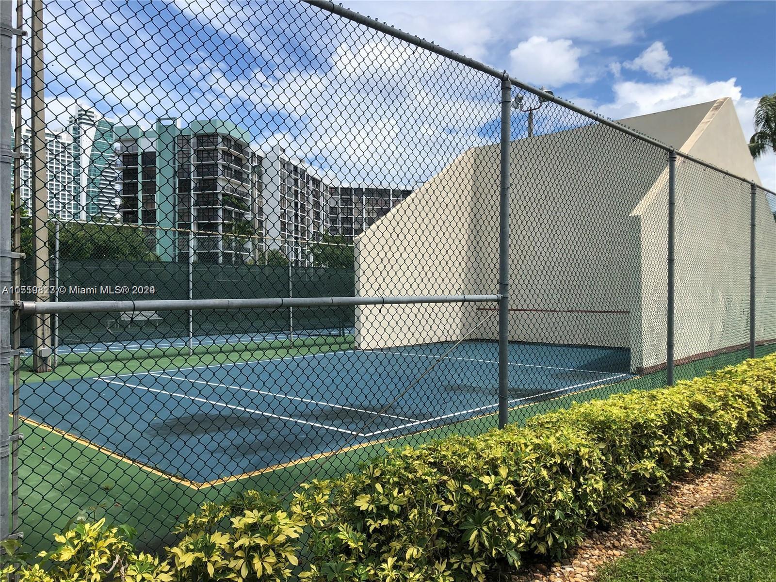 Racquetball court