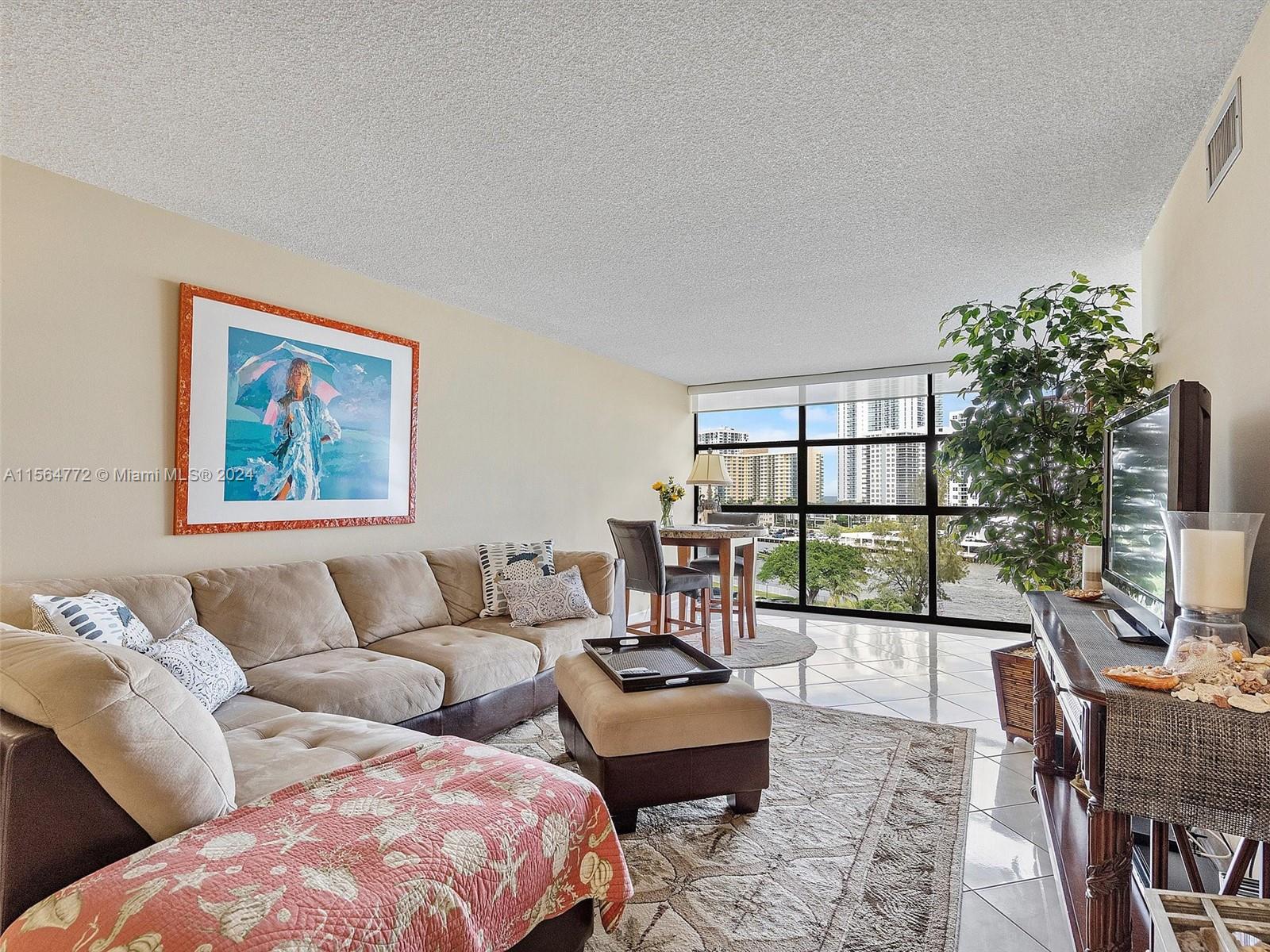 600 Parkview Dr 702, Hallandale Beach, Florida 33009, 2 Bedrooms Bedrooms, ,1 BathroomBathrooms,Residential,For Sale,600 Parkview Dr 702,A11564772