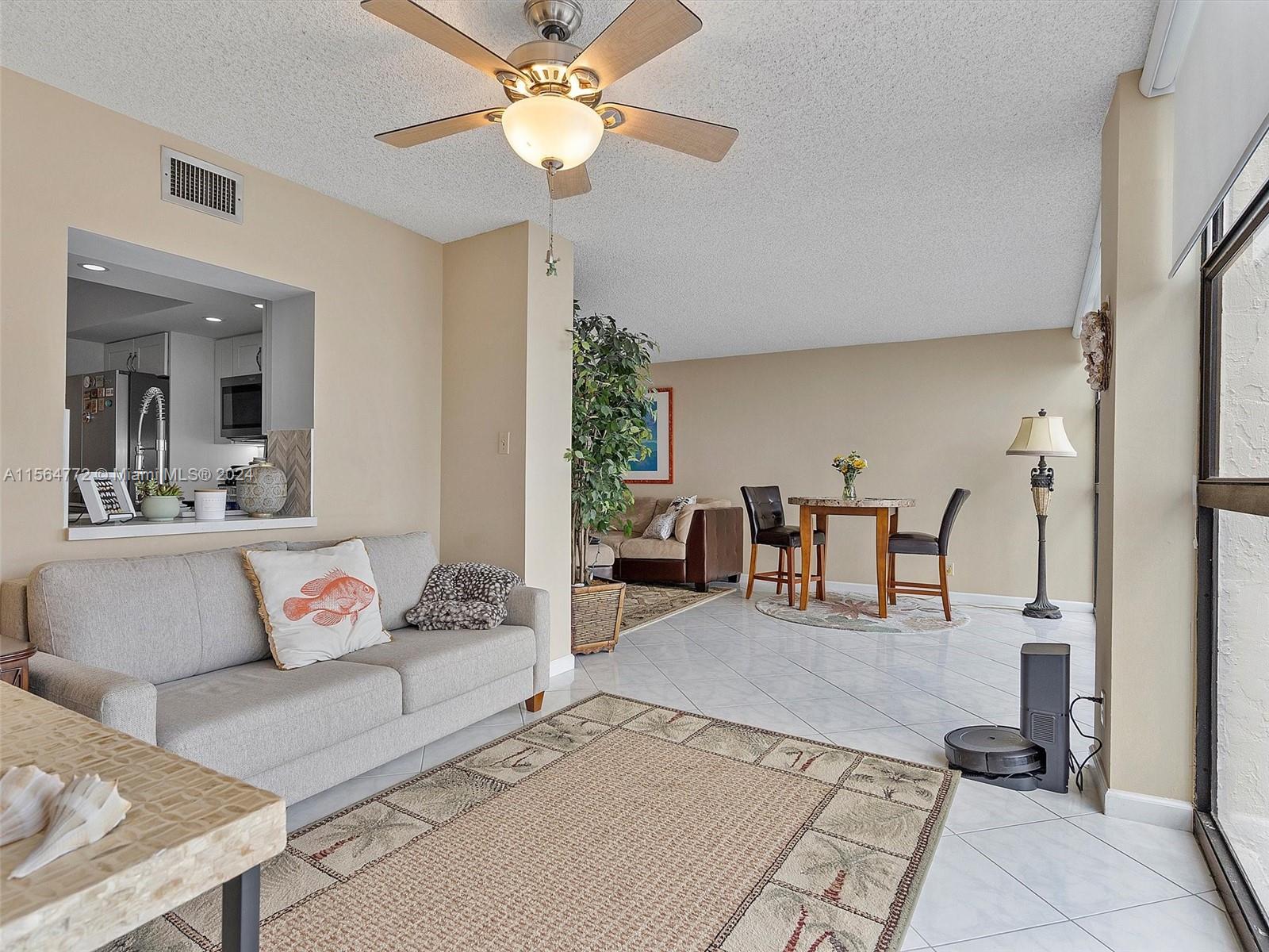 600 Parkview Dr 702, Hallandale Beach, Florida 33009, 2 Bedrooms Bedrooms, ,1 BathroomBathrooms,Residential,For Sale,600 Parkview Dr 702,A11564772