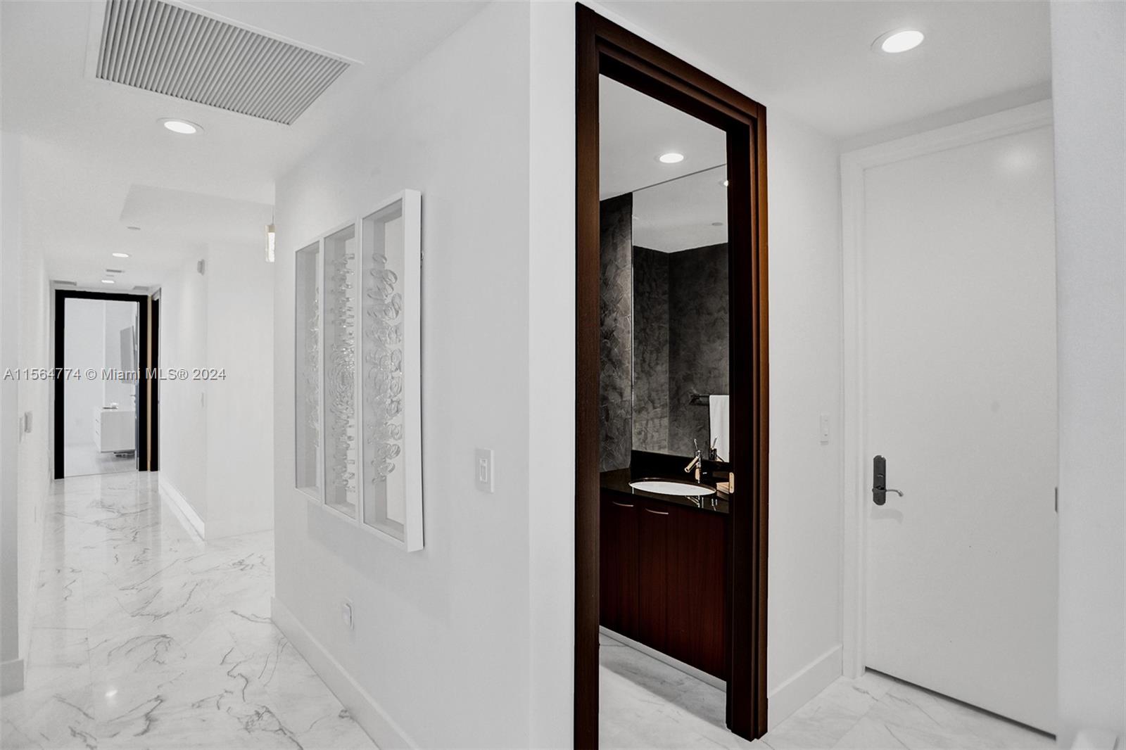 15901 Collins Ave 2702, Sunny Isles Beach, Florida 33160, 3 Bedrooms Bedrooms, ,3 BathroomsBathrooms,Residential,For Sale,15901 Collins Ave 2702,A11564774