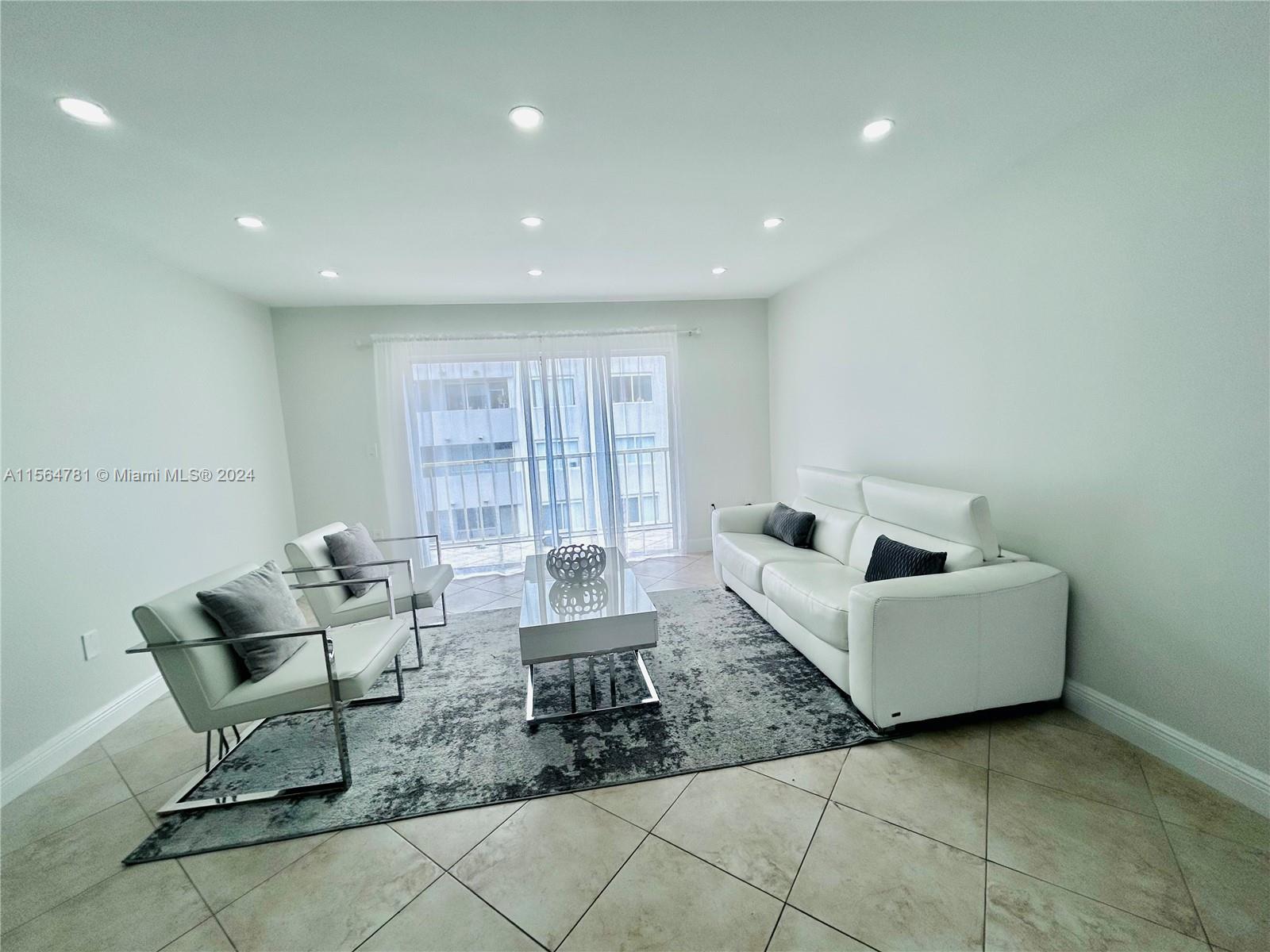 16750 NE 10th Ave 312, North Miami Beach, Florida 33162, 2 Bedrooms Bedrooms, ,2 BathroomsBathrooms,Residentiallease,For Rent,16750 NE 10th Ave 312,A11564781