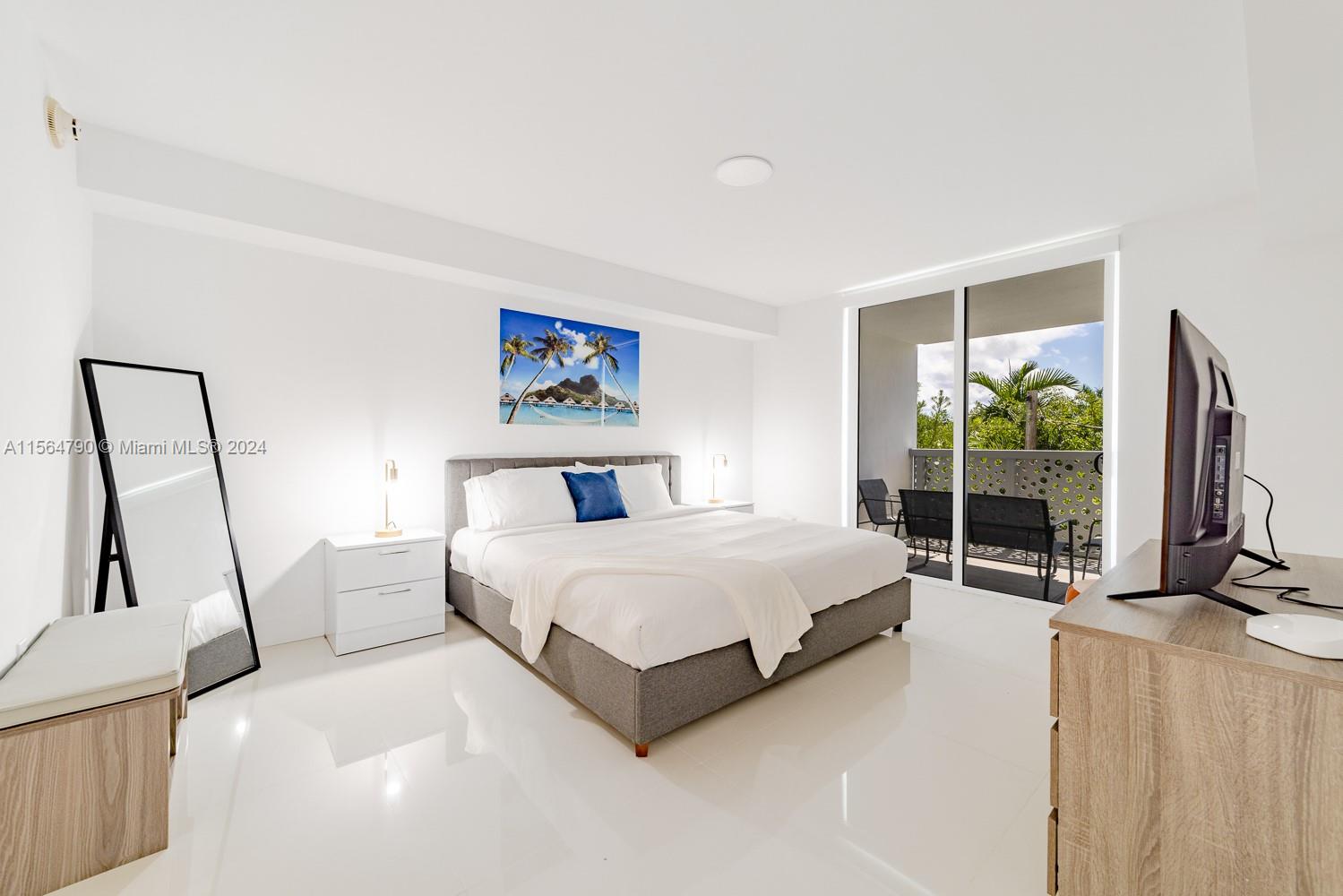 1100 100th St 403, Bay Harbor Islands, Florida 33154, 2 Bedrooms Bedrooms, ,3 BathroomsBathrooms,Residentiallease,For Rent,1100 100th St 403,A11564790