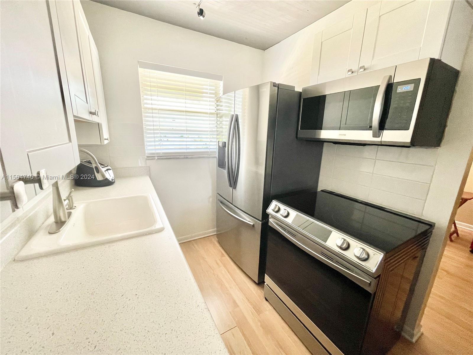 2145 Pierce St 330, Hollywood, Florida 33020, 1 Bedroom Bedrooms, ,1 BathroomBathrooms,Residential,For Sale,2145 Pierce St 330,A11564740