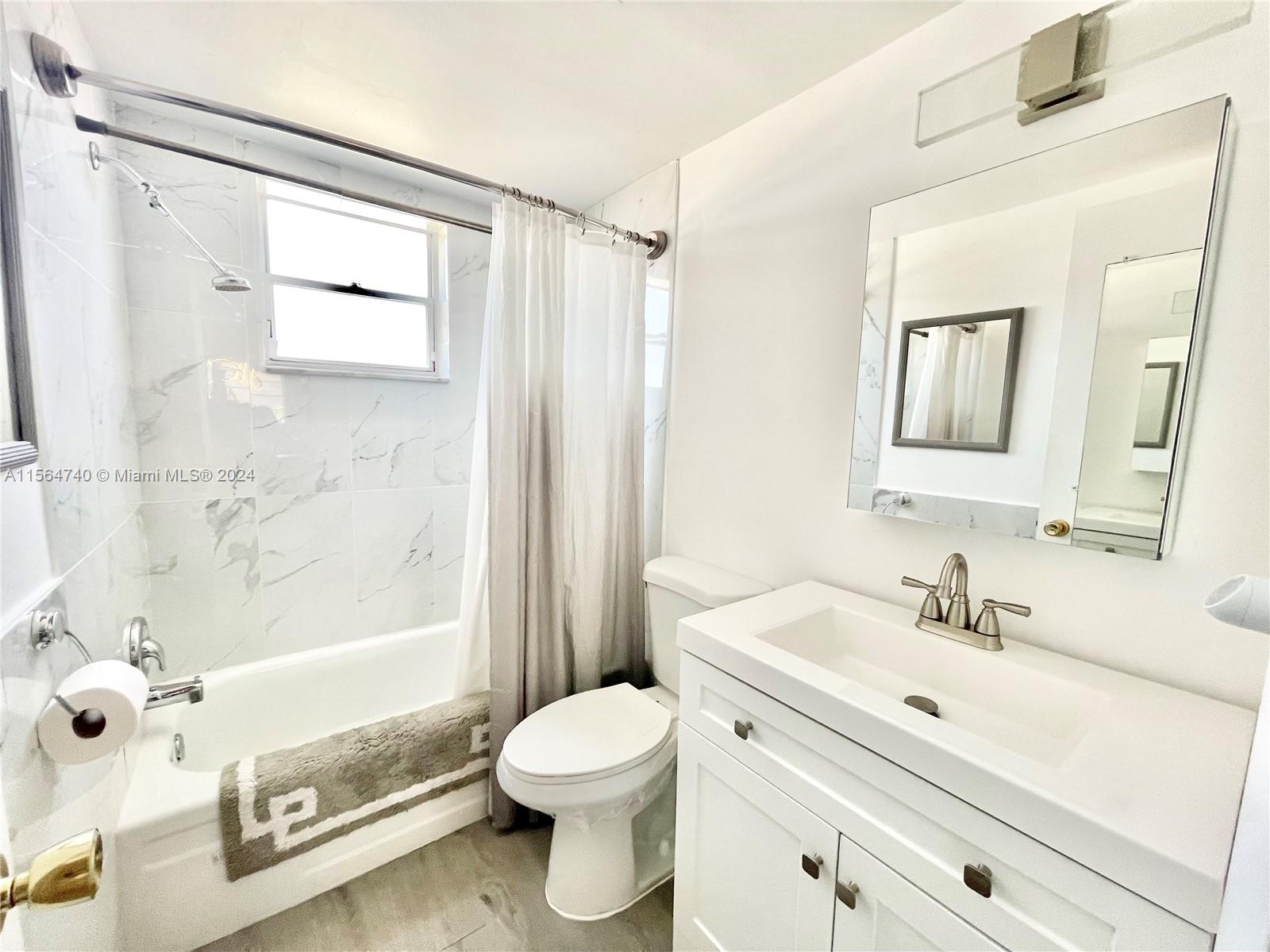 2145 Pierce St 330, Hollywood, Florida 33020, 1 Bedroom Bedrooms, ,1 BathroomBathrooms,Residential,For Sale,2145 Pierce St 330,A11564740