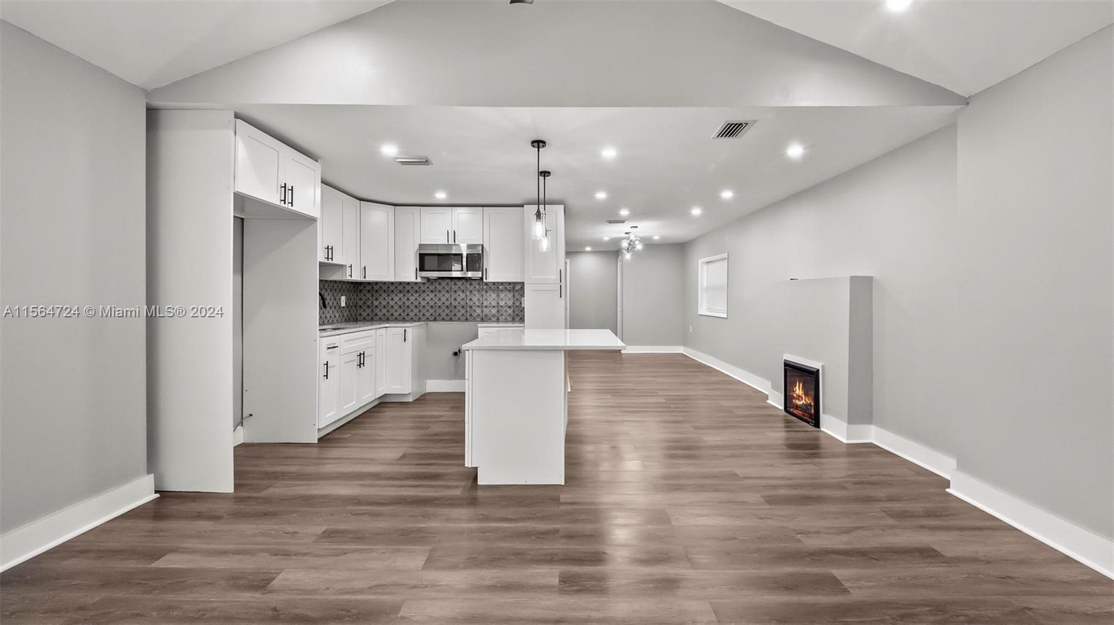 5514 NW 6th Ave, Miami, Florida 33127, 3 Bedrooms Bedrooms, ,2 BathroomsBathrooms,Residential,For Sale,5514 NW 6th Ave,A11564724