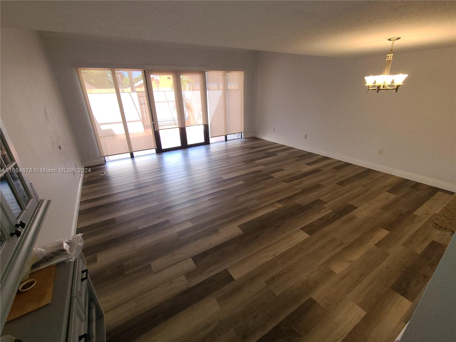 Living Room/Dining Room