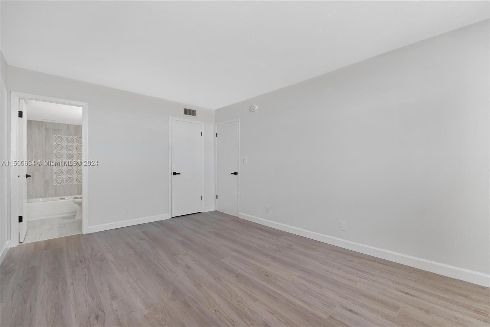 1830 Dixieanna St 604, Hollywood, Florida 33020, 1 Bedroom Bedrooms, ,1 BathroomBathrooms,Residential,For Sale,1830 Dixieanna St 604,A11560634