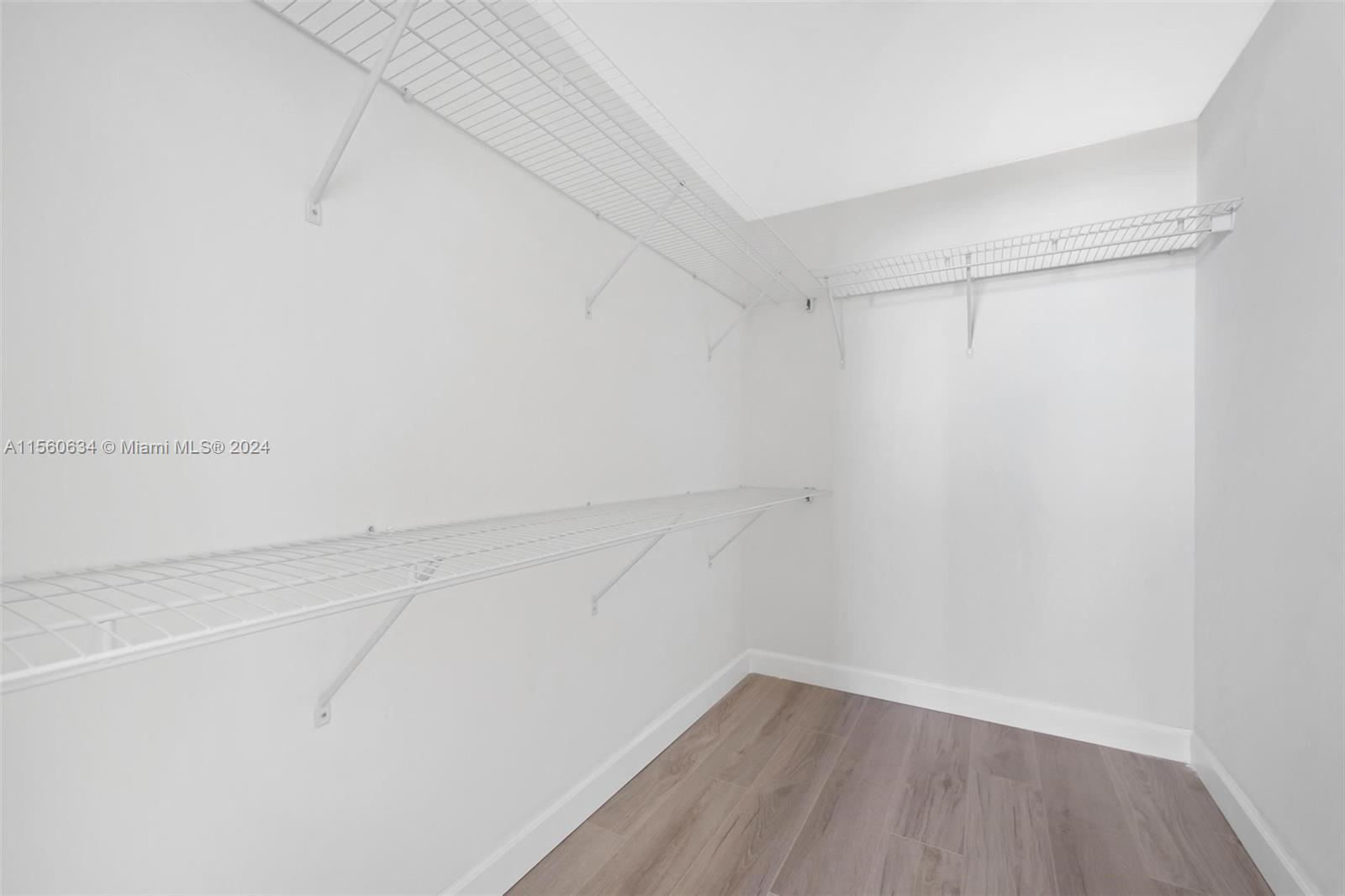 1830 Dixieanna St 604, Hollywood, Florida 33020, 1 Bedroom Bedrooms, ,1 BathroomBathrooms,Residential,For Sale,1830 Dixieanna St 604,A11560634