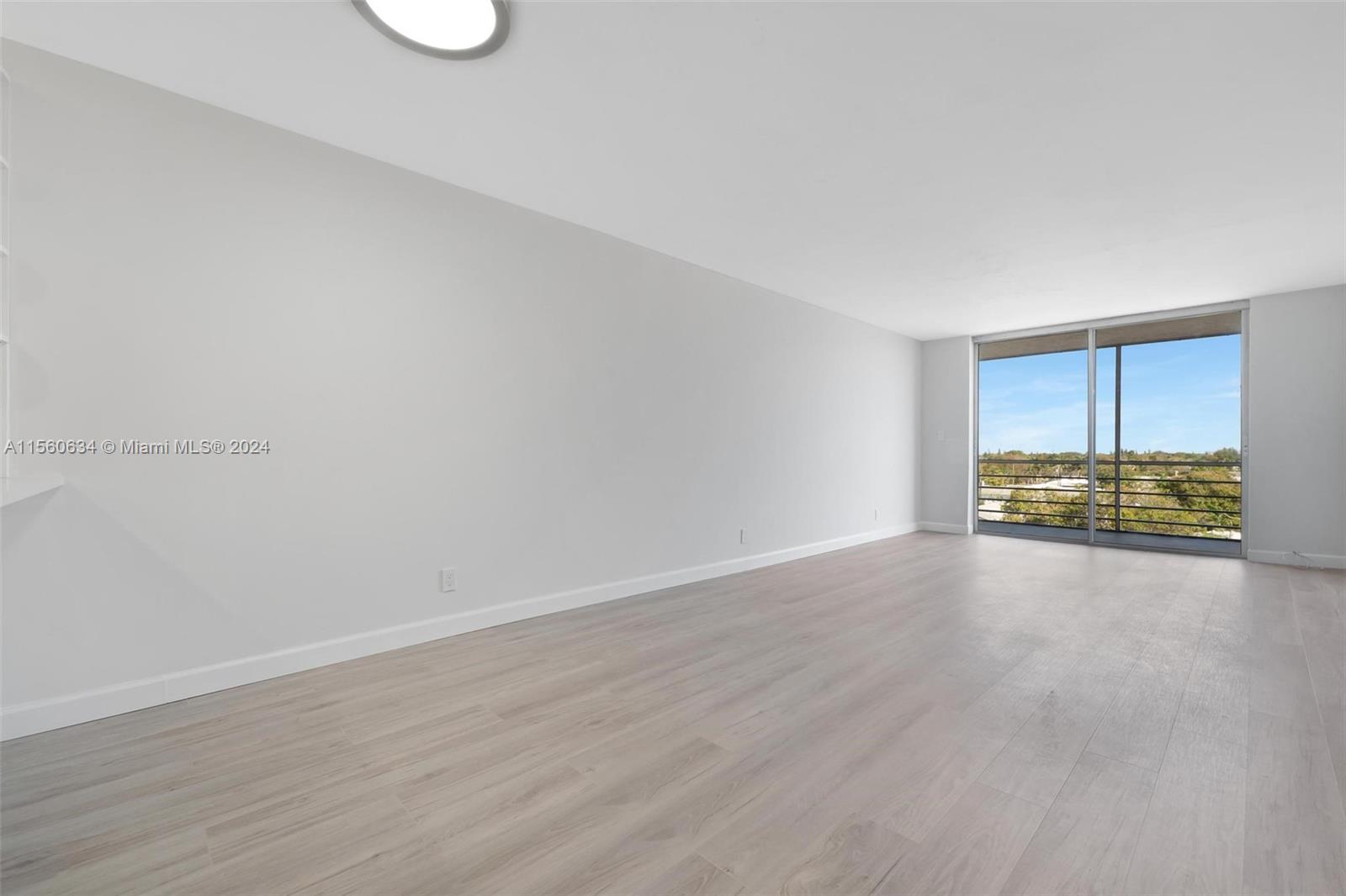 1830 Dixieanna St 604, Hollywood, Florida 33020, 1 Bedroom Bedrooms, ,1 BathroomBathrooms,Residential,For Sale,1830 Dixieanna St 604,A11560634