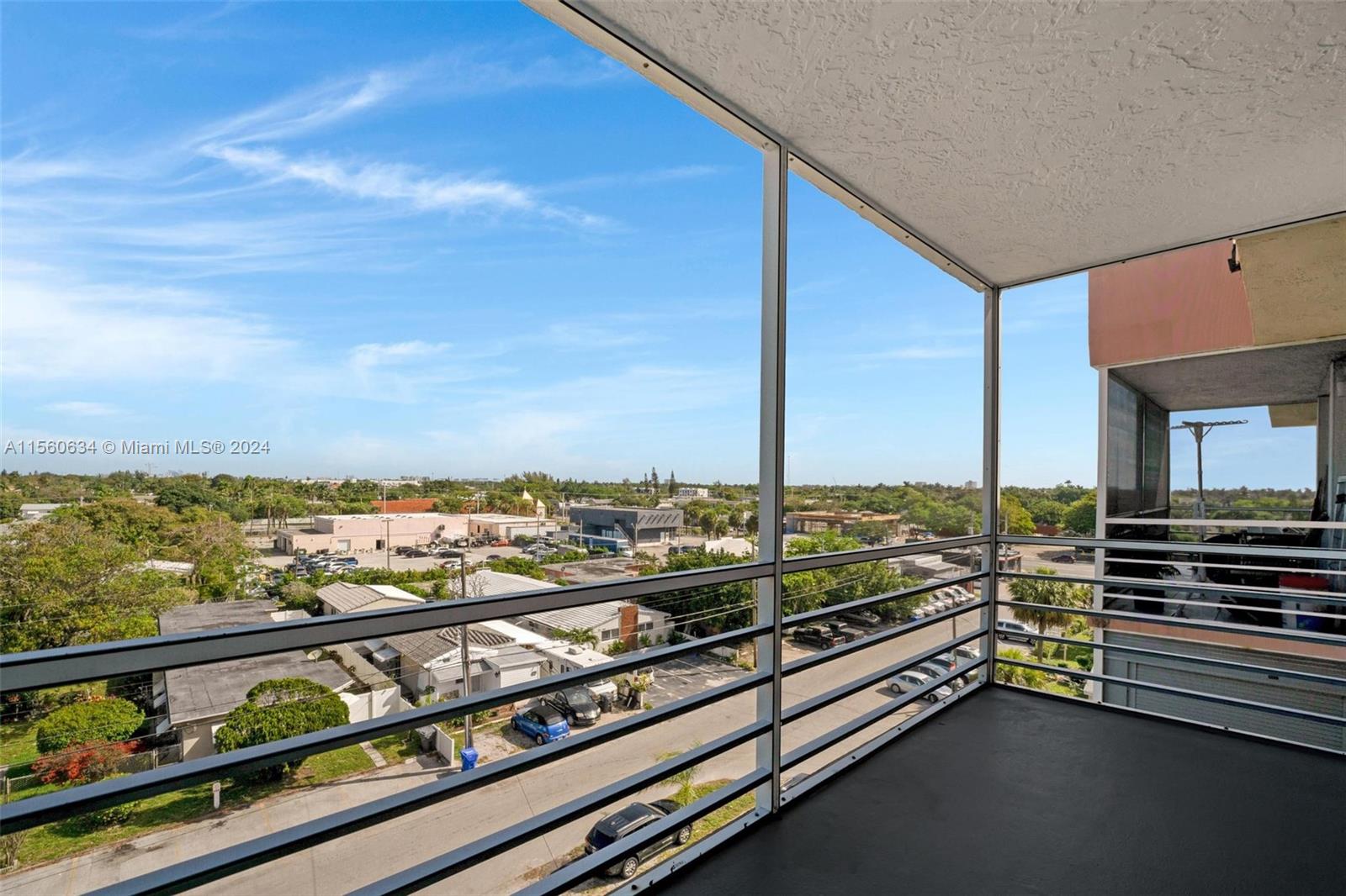 1830 Dixieanna St 604, Hollywood, Florida 33020, 1 Bedroom Bedrooms, ,1 BathroomBathrooms,Residential,For Sale,1830 Dixieanna St 604,A11560634