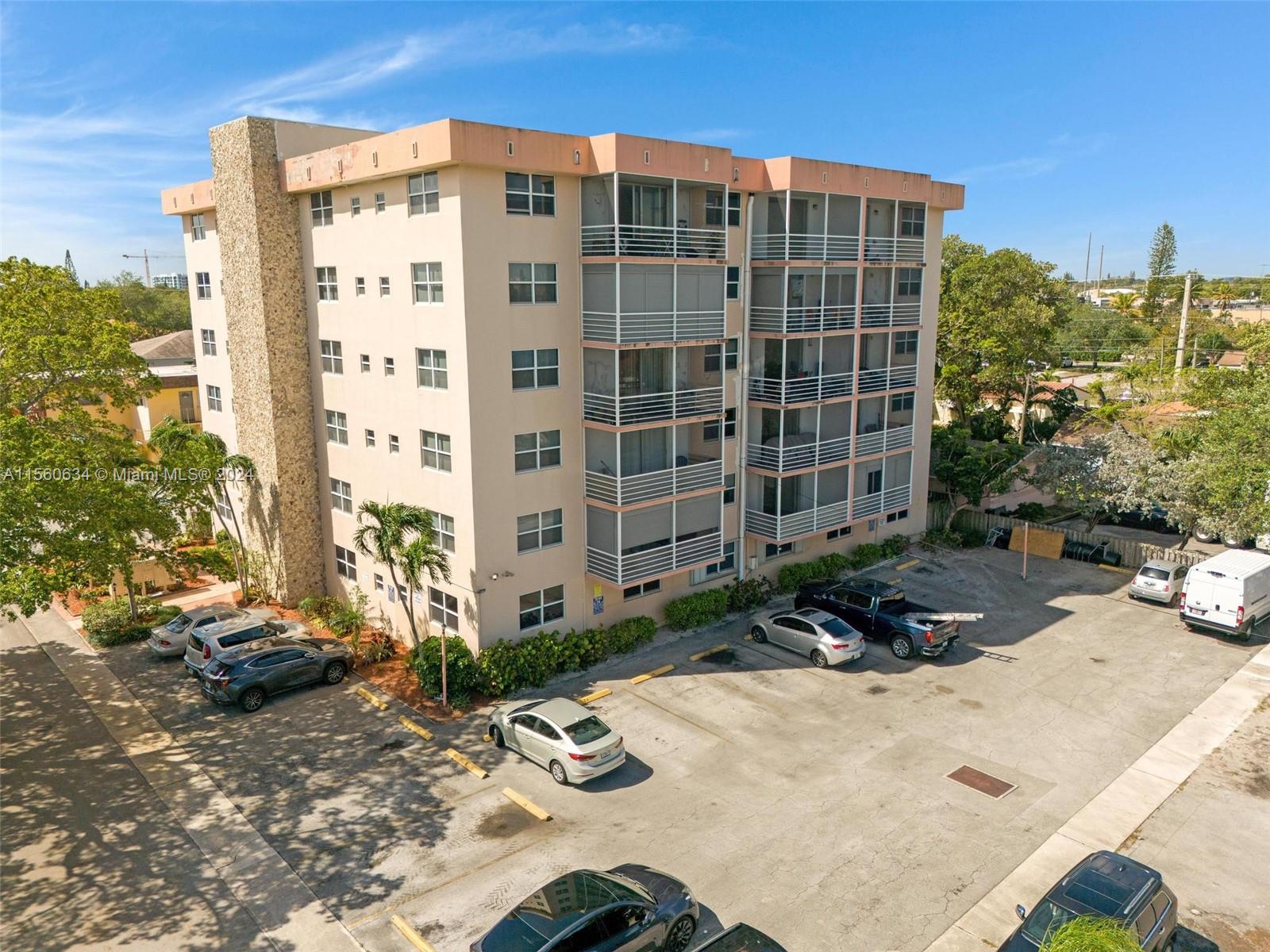 1830 Dixieanna St 604, Hollywood, Florida 33020, 1 Bedroom Bedrooms, ,1 BathroomBathrooms,Residential,For Sale,1830 Dixieanna St 604,A11560634