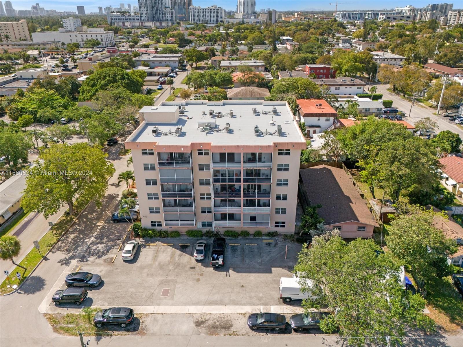 1830 Dixieanna St 604, Hollywood, Florida 33020, 1 Bedroom Bedrooms, ,1 BathroomBathrooms,Residential,For Sale,1830 Dixieanna St 604,A11560634