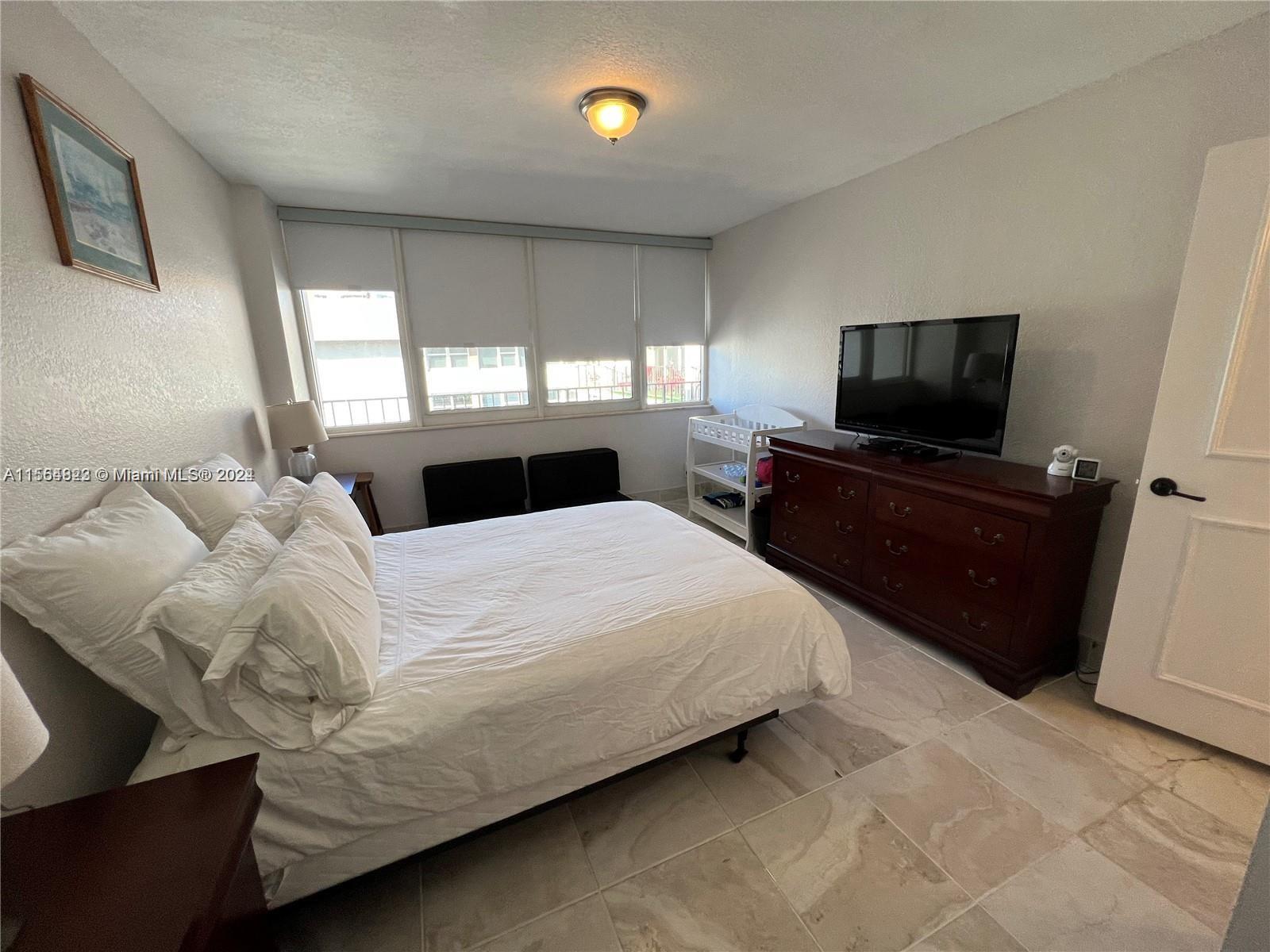 2030 S Ocean Dr 2204, Hallandale Beach, Florida 33009, 2 Bedrooms Bedrooms, ,2 BathroomsBathrooms,Residentiallease,For Rent,2030 S Ocean Dr 2204,A11564823