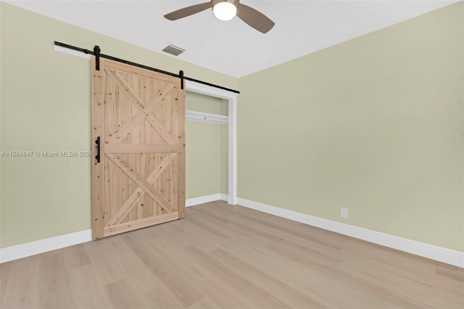 369 Phippen Waiters Rd 2, Dania Beach, Florida 33004, 2 Bedrooms Bedrooms, ,1 BathroomBathrooms,Residentiallease,For Rent,369 Phippen Waiters Rd 2,A11564847