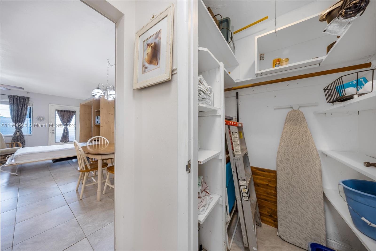 1030 SW 11th St 14M, Hallandale Beach, Florida 33009, 1 Bedroom Bedrooms, ,1 BathroomBathrooms,Residential,For Sale,1030 SW 11th St 14M,A11564564