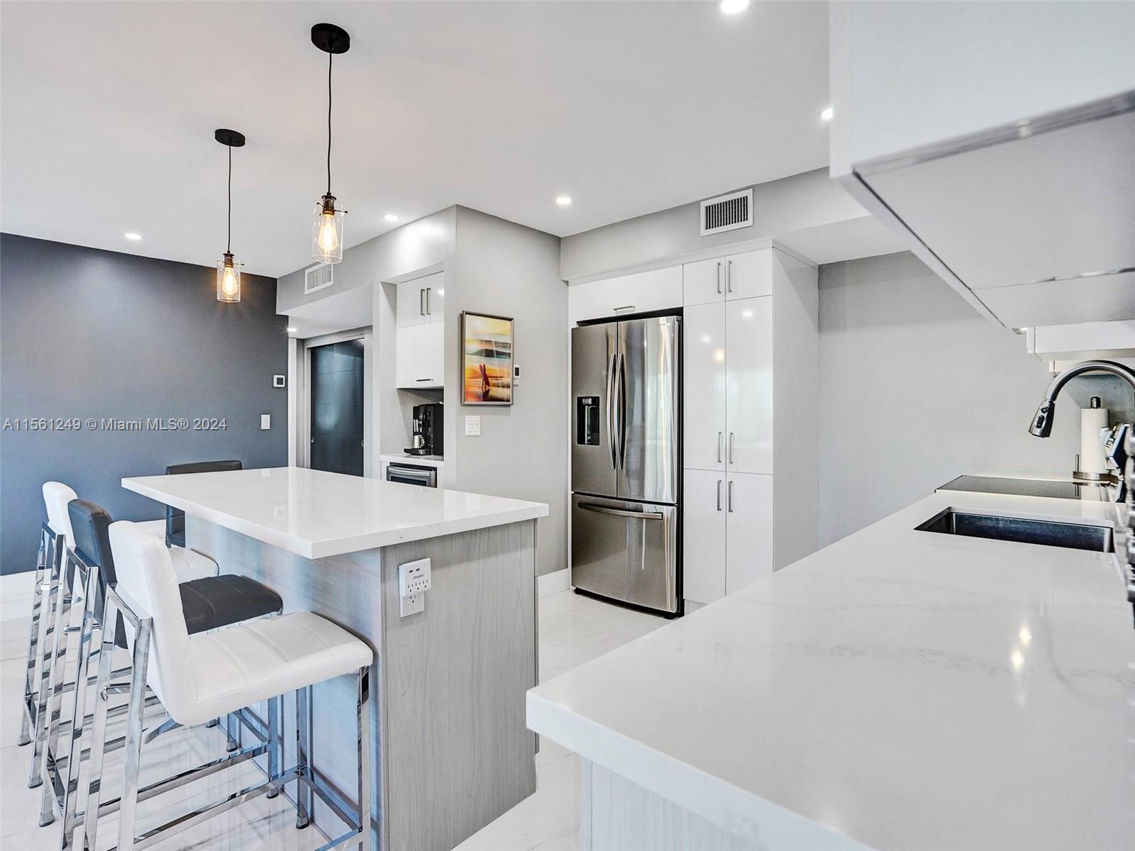 300 Diplomat Pkwy 402, Hallandale Beach, Florida 33009, 2 Bedrooms Bedrooms, ,2 BathroomsBathrooms,Residential,For Sale,300 Diplomat Pkwy 402,A11561249