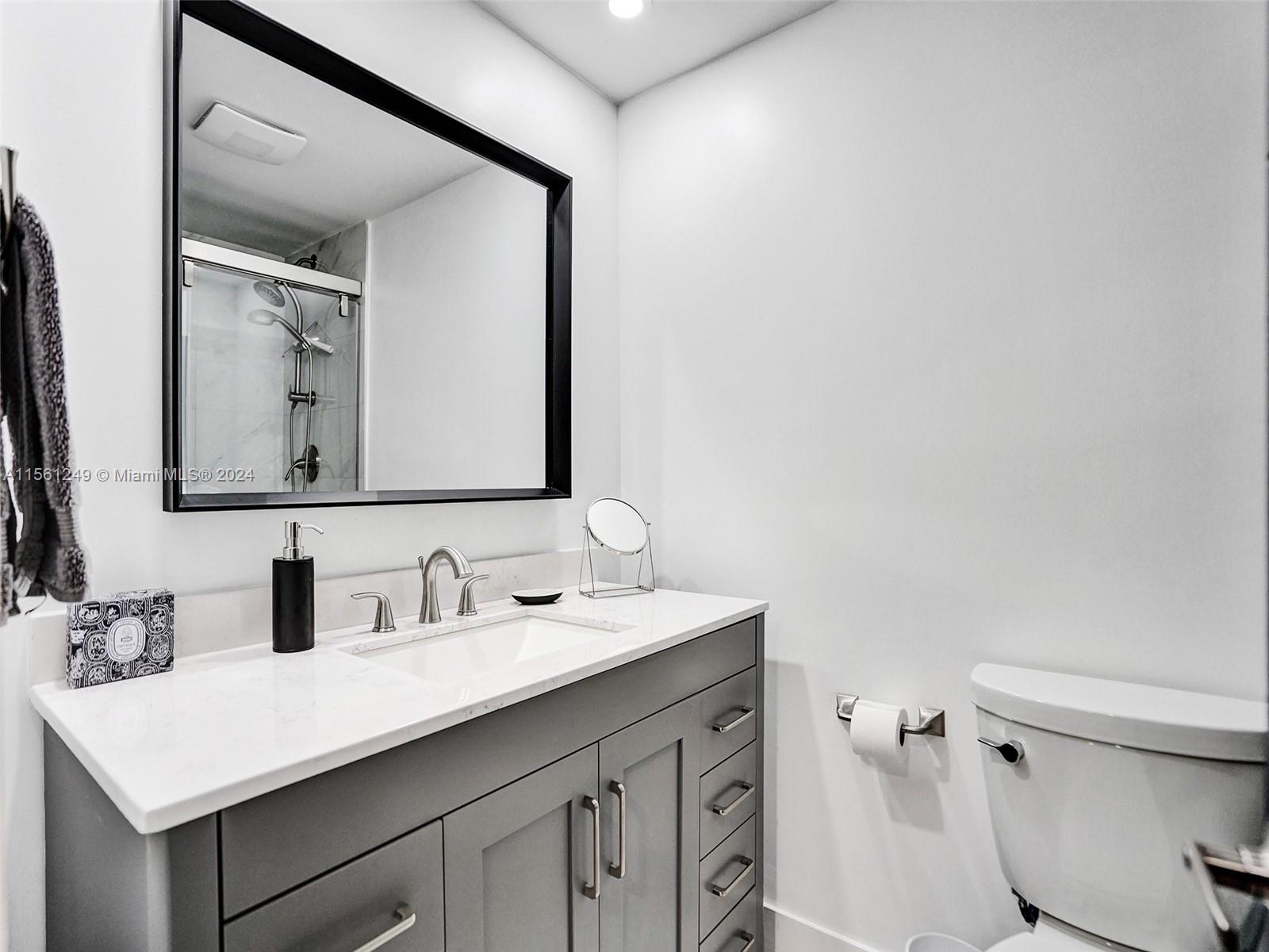 300 Diplomat Pkwy 402, Hallandale Beach, Florida 33009, 2 Bedrooms Bedrooms, ,2 BathroomsBathrooms,Residential,For Sale,300 Diplomat Pkwy 402,A11561249