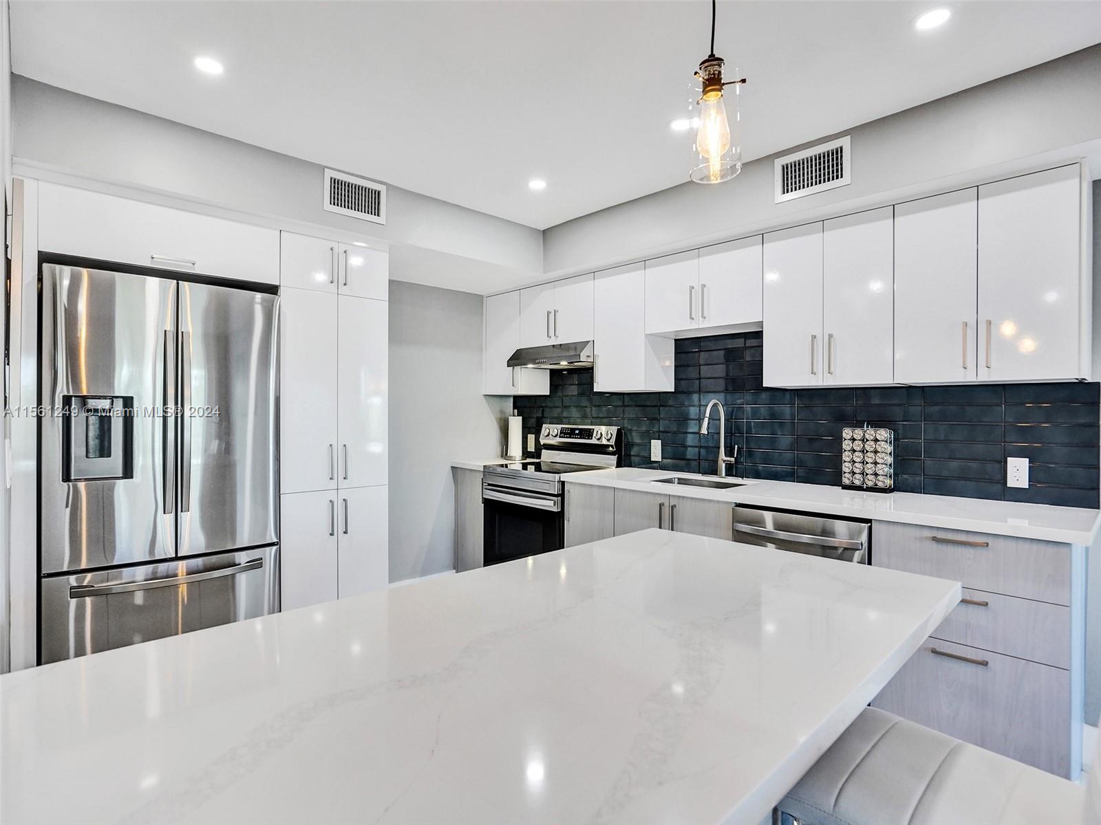 300 Diplomat Pkwy 402, Hallandale Beach, Florida 33009, 2 Bedrooms Bedrooms, ,2 BathroomsBathrooms,Residential,For Sale,300 Diplomat Pkwy 402,A11561249