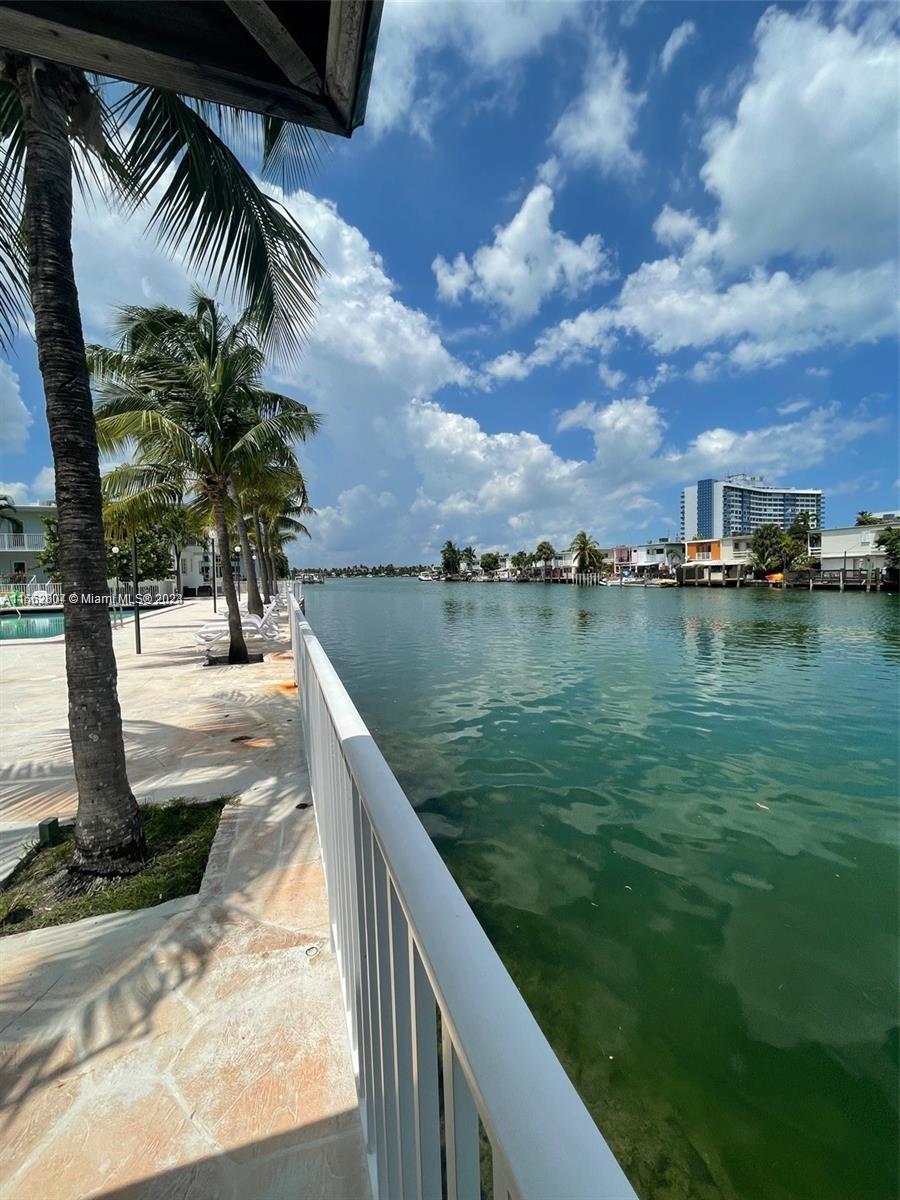 7207  Bay Dr #3 For Sale A11562804, FL