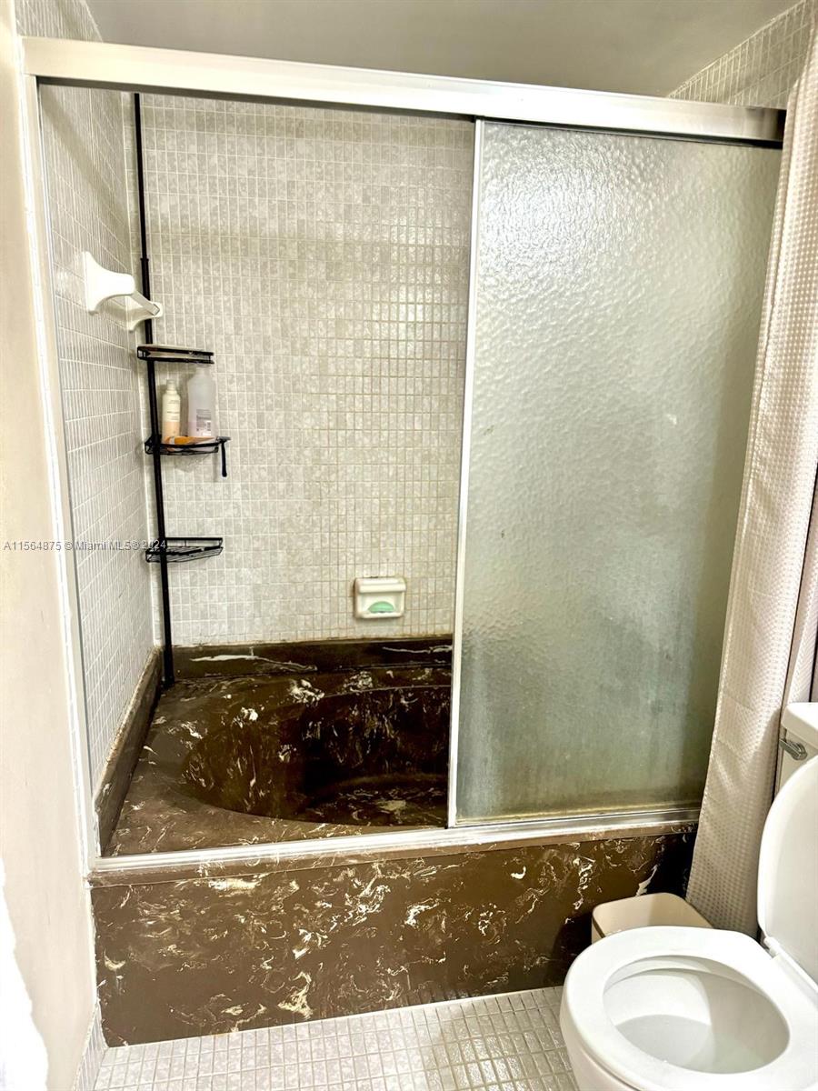 800 Parkview Dr 625, Hallandale Beach, Florida 33009, 2 Bedrooms Bedrooms, ,1 BathroomBathrooms,Residential,For Sale,800 Parkview Dr 625,A11564875