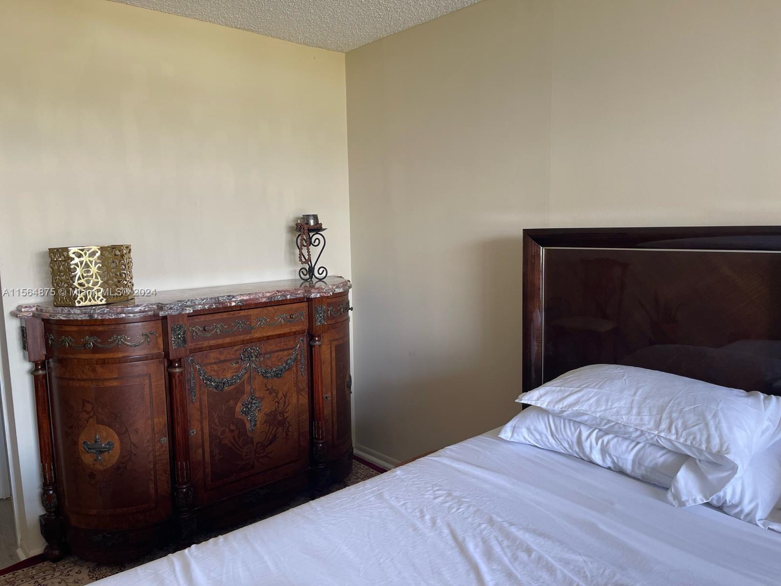 800 Parkview Dr 625, Hallandale Beach, Florida 33009, 2 Bedrooms Bedrooms, ,1 BathroomBathrooms,Residential,For Sale,800 Parkview Dr 625,A11564875