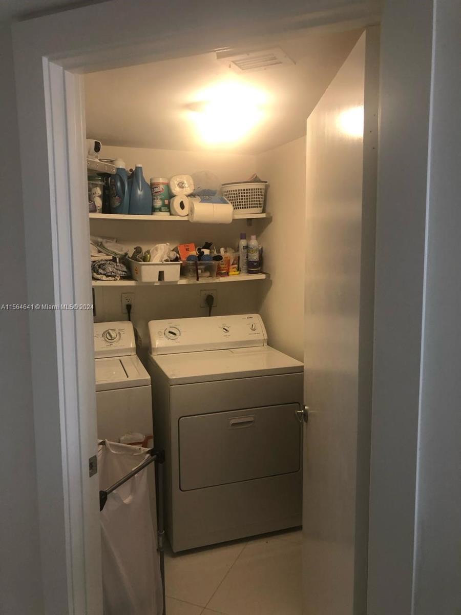 3640 Yacht Club Dr 1805, Aventura, Florida 33180, 3 Bedrooms Bedrooms, ,2 BathroomsBathrooms,Residentiallease,For Rent,3640 Yacht Club Dr 1805,A11564641