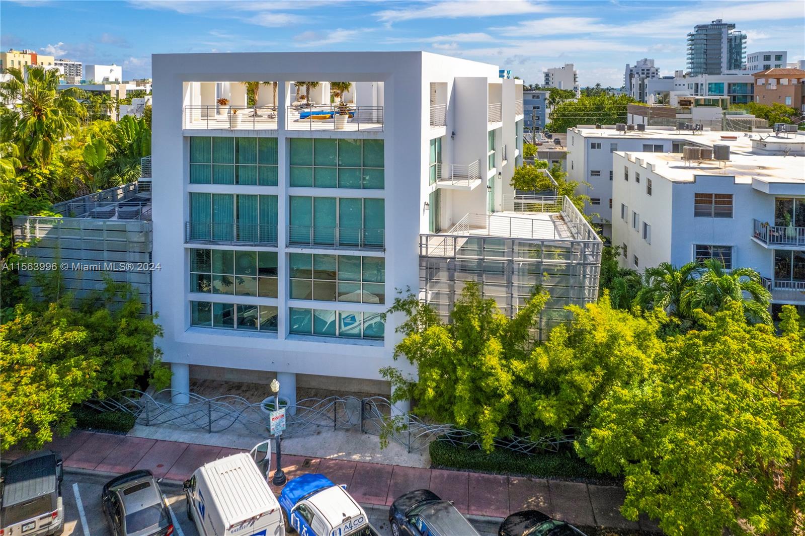 221 Jefferson Ave 4, Miami Beach, Florida 33139, 1 Bedroom Bedrooms, ,1 BathroomBathrooms,Residential,For Sale,221 Jefferson Ave 4,A11563996