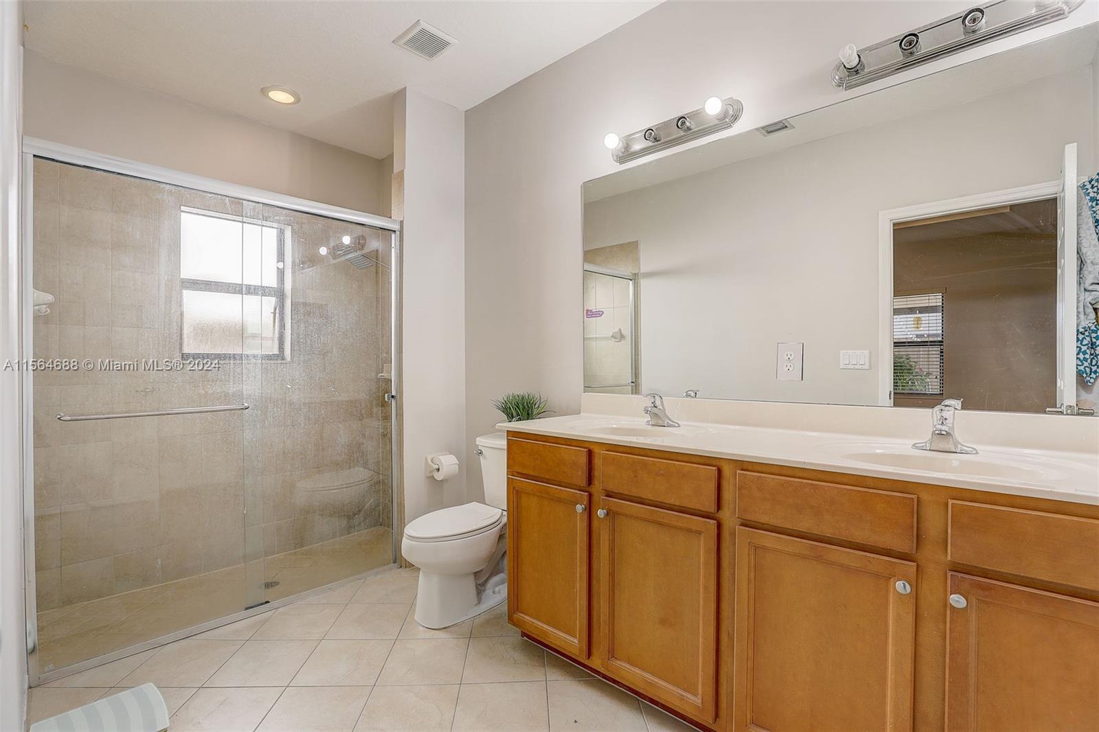 11752 SW 235th St, Homestead, Florida 33032, 4 Bedrooms Bedrooms, ,3 BathroomsBathrooms,Residential,For Sale,11752 SW 235th St,A11564688