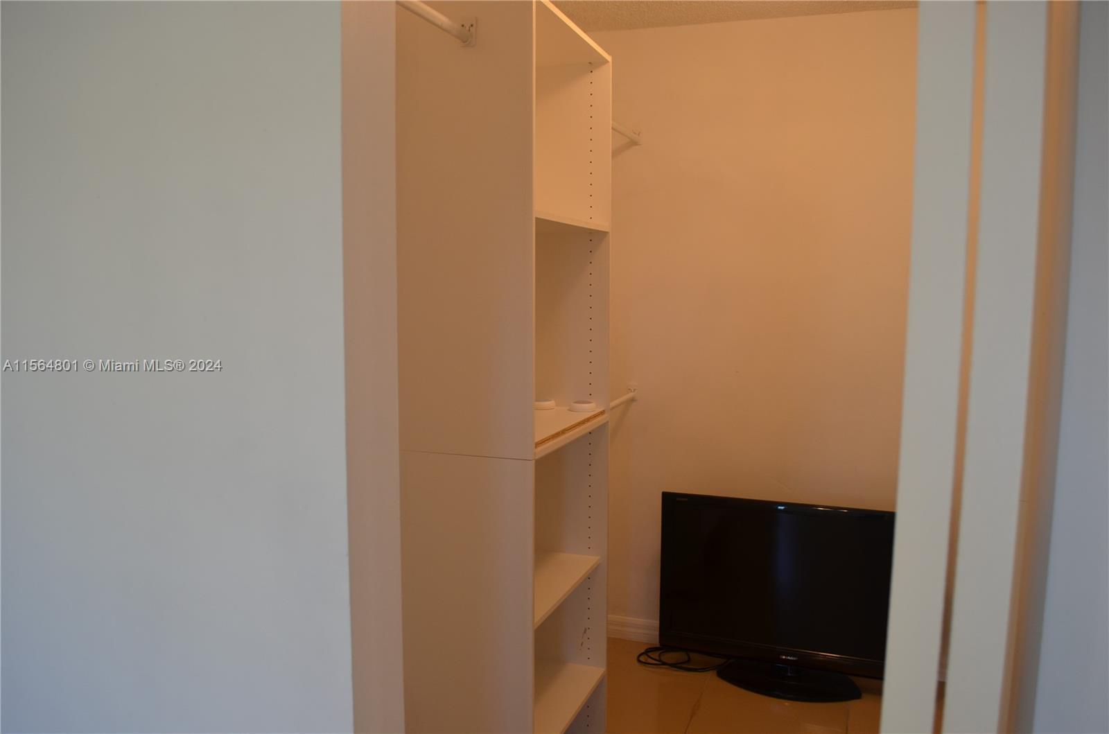 13867 SW 258th Ln, Homestead, Florida 33032, 3 Bedrooms Bedrooms, ,2 BathroomsBathrooms,Residential,For Sale,13867 SW 258th Ln,A11564801