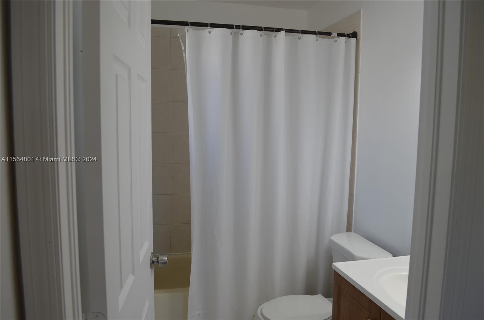 13867 SW 258th Ln, Homestead, Florida 33032, 3 Bedrooms Bedrooms, ,2 BathroomsBathrooms,Residential,For Sale,13867 SW 258th Ln,A11564801