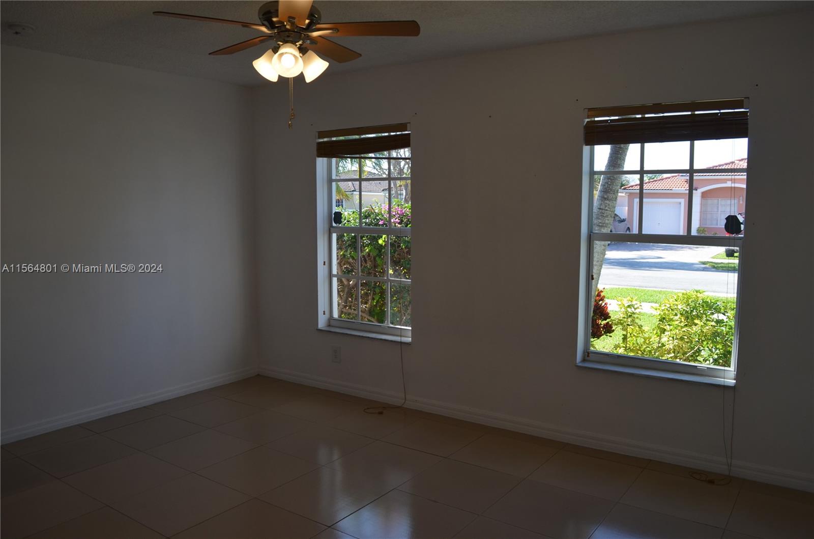 13867 SW 258th Ln, Homestead, Florida 33032, 3 Bedrooms Bedrooms, ,2 BathroomsBathrooms,Residential,For Sale,13867 SW 258th Ln,A11564801