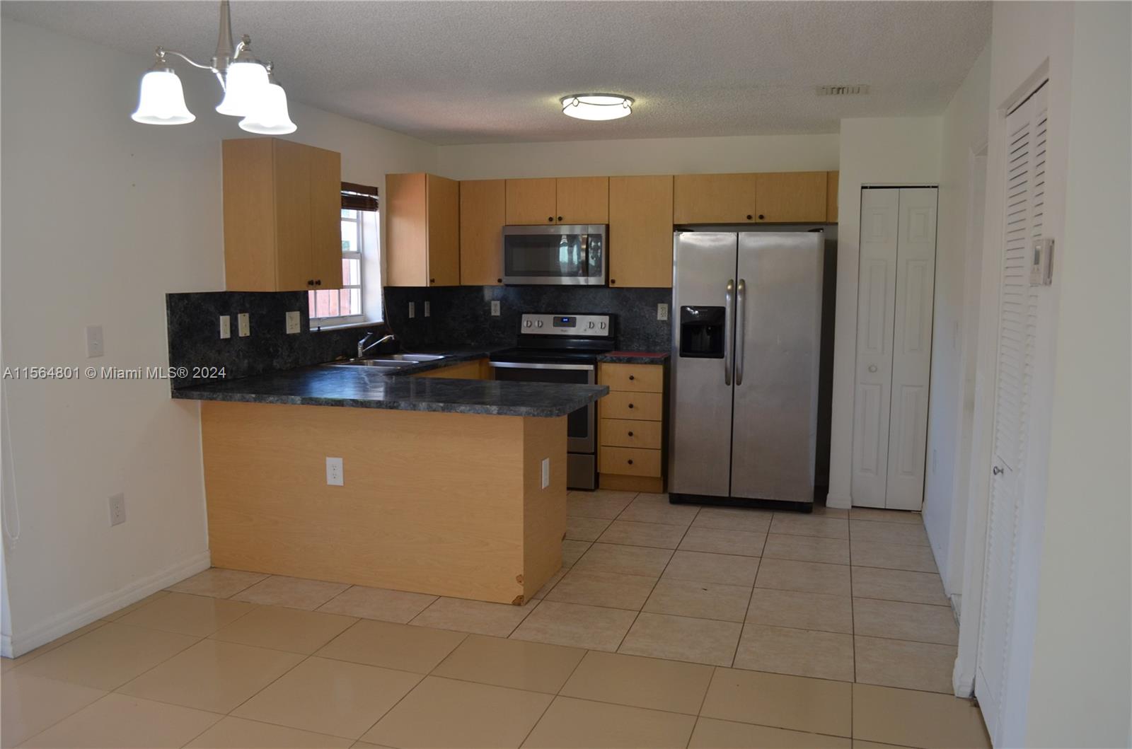 13867 SW 258th Ln, Homestead, Florida 33032, 3 Bedrooms Bedrooms, ,2 BathroomsBathrooms,Residential,For Sale,13867 SW 258th Ln,A11564801