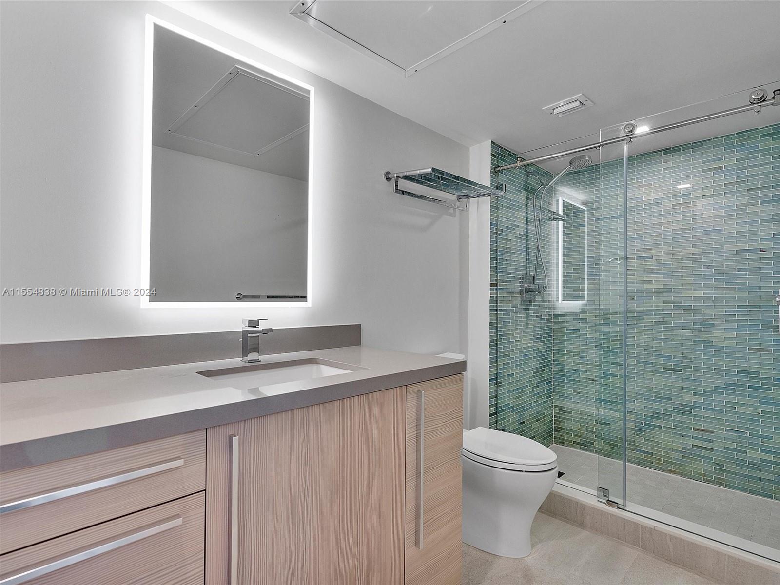 5701 Collins Ave 514, Miami Beach, Florida 33140, 2 Bedrooms Bedrooms, ,2 BathroomsBathrooms,Residential,For Sale,5701 Collins Ave 514,A11554838