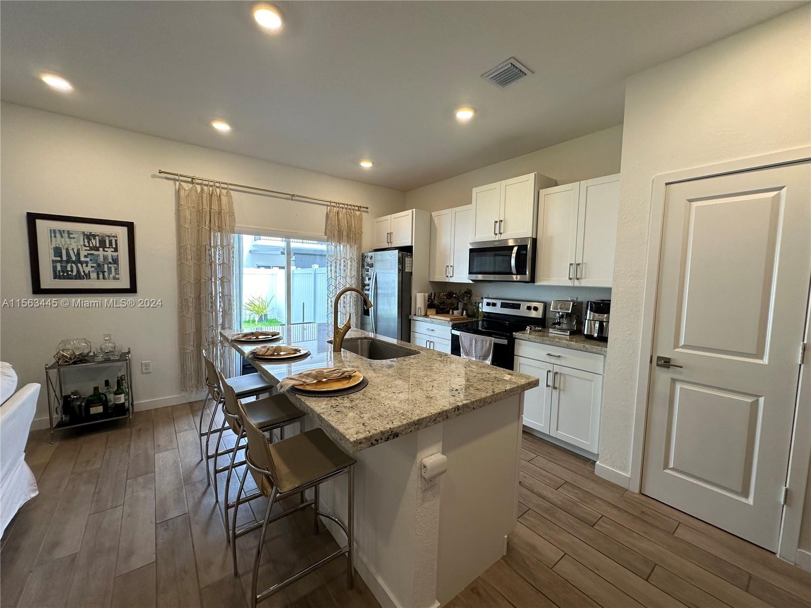 829 SE 17th St 0, Homestead, Florida 33034, 3 Bedrooms Bedrooms, ,2 BathroomsBathrooms,Residentiallease,For Rent,829 SE 17th St 0,A11563445