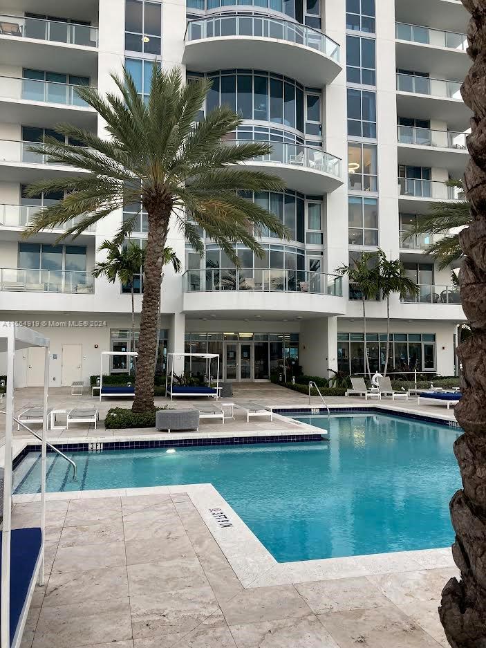 Apartamento en Alquiler en North Miami Beach, FL