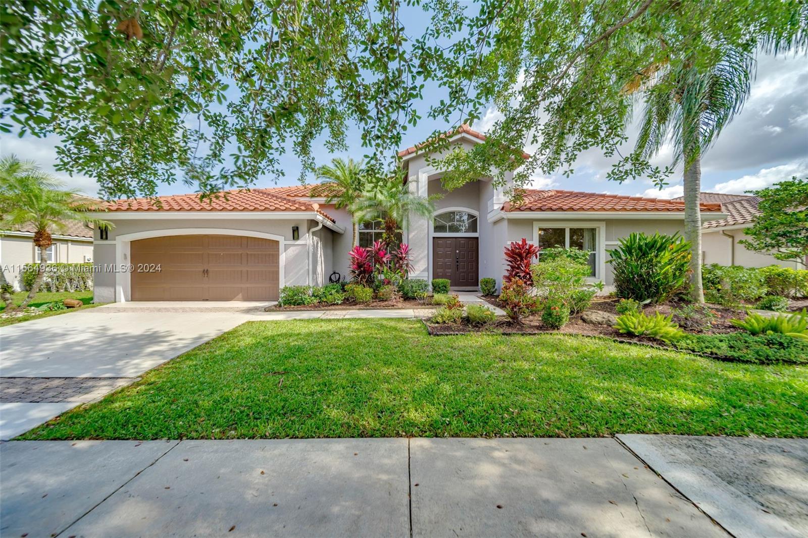459  Stonemont Dr  For Sale A11564936, FL
