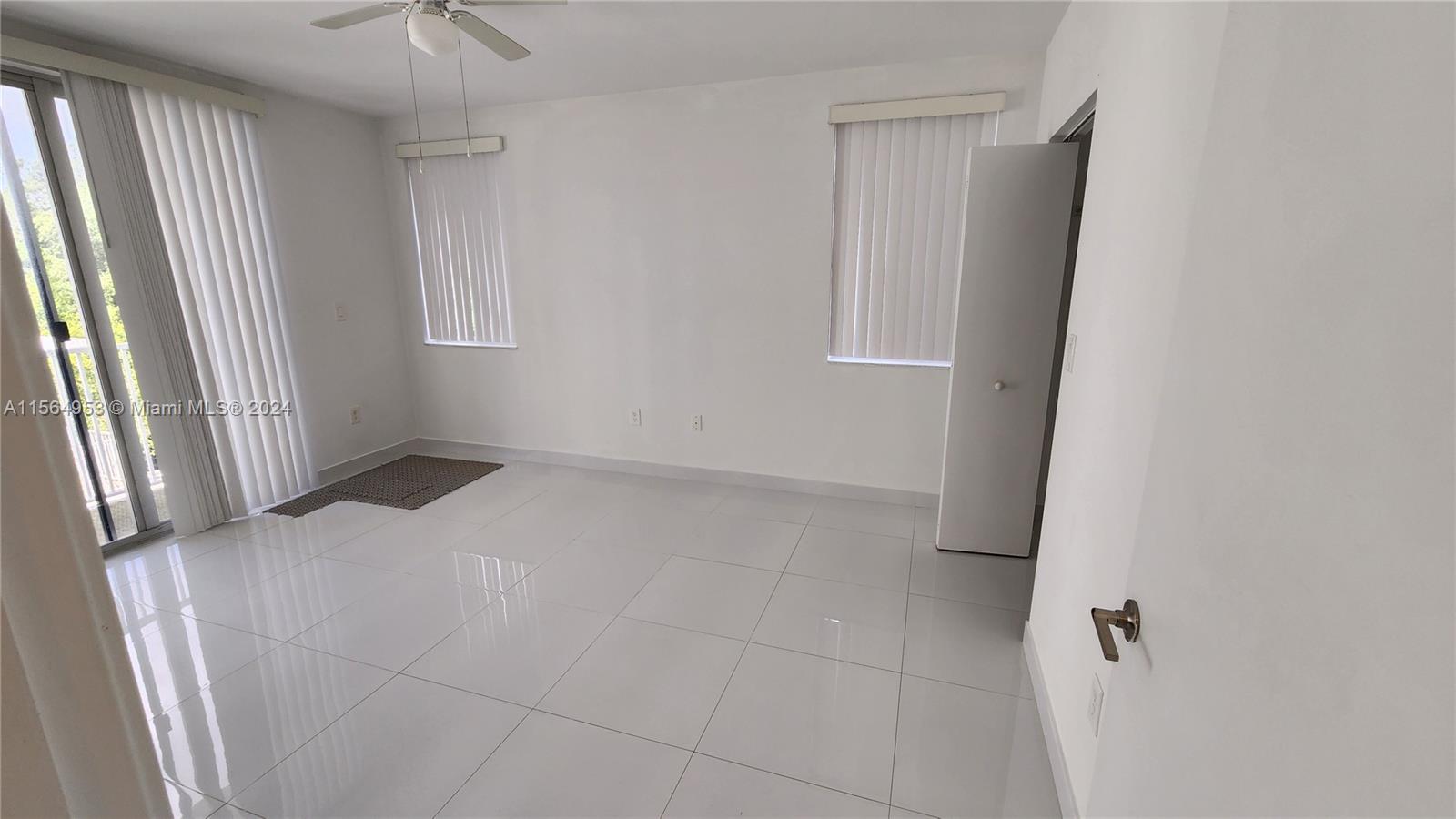 2651 NE 212th Ter 306, Miami, Florida 33180, 2 Bedrooms Bedrooms, ,2 BathroomsBathrooms,Residentiallease,For Rent,2651 NE 212th Ter 306,A11564953
