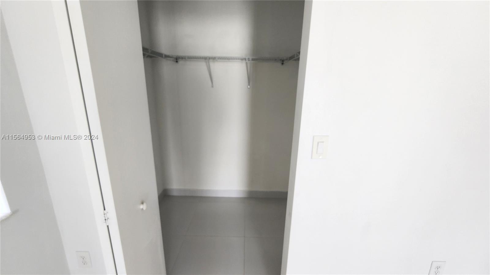 2651 NE 212th Ter 306, Miami, Florida 33180, 2 Bedrooms Bedrooms, ,2 BathroomsBathrooms,Residentiallease,For Rent,2651 NE 212th Ter 306,A11564953