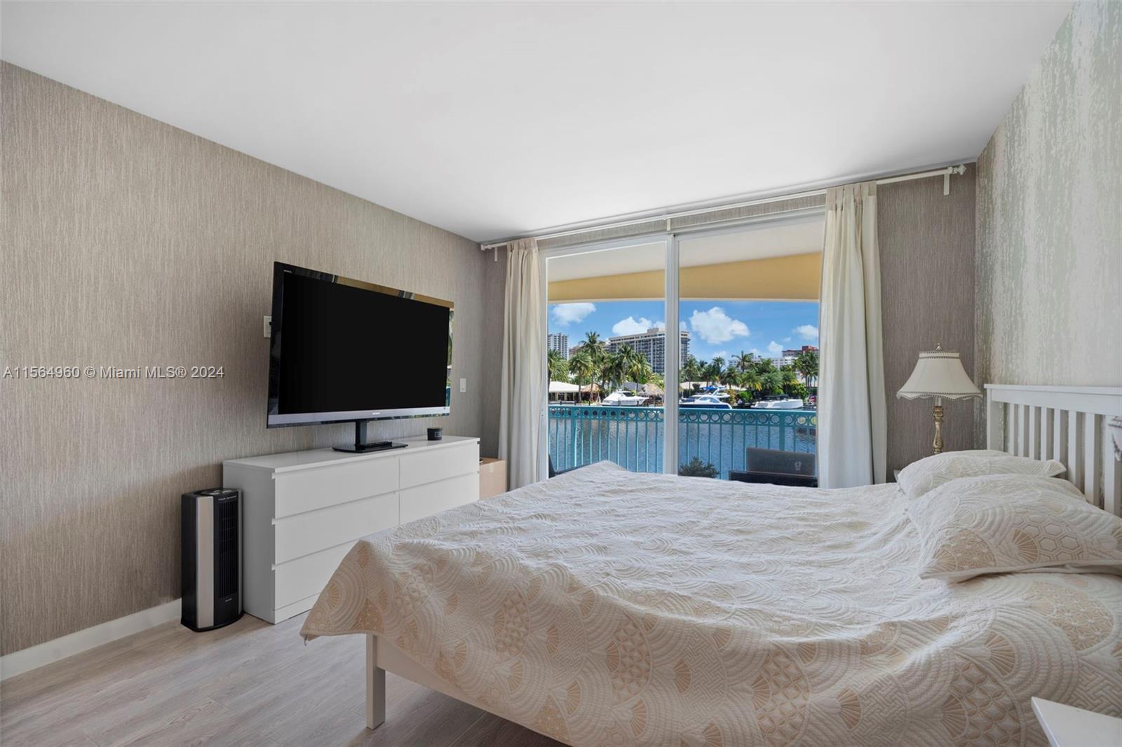 201 Golden Isles Dr 204, Hallandale Beach, Florida 33009, 2 Bedrooms Bedrooms, ,2 BathroomsBathrooms,Residential,For Sale,201 Golden Isles Dr 204,A11564960