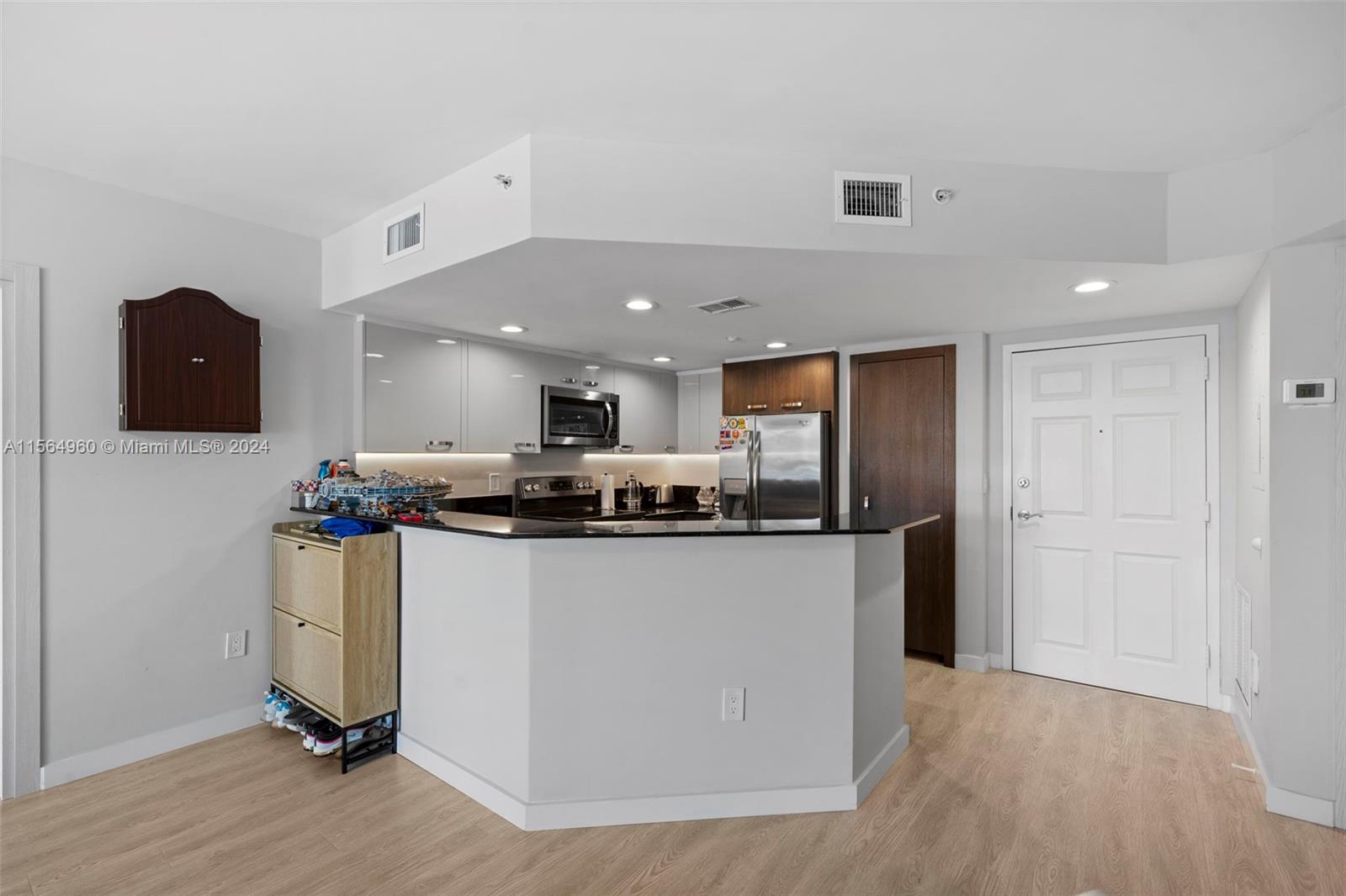 201 Golden Isles Dr 204, Hallandale Beach, Florida 33009, 2 Bedrooms Bedrooms, ,2 BathroomsBathrooms,Residential,For Sale,201 Golden Isles Dr 204,A11564960