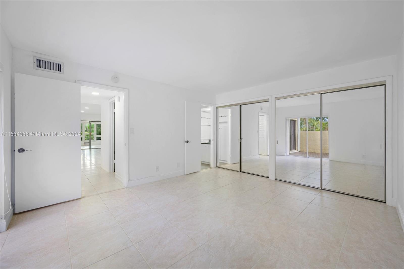 20440 NE 34th Ct 14, Aventura, Florida 33180, 1 Bedroom Bedrooms, ,2 BathroomsBathrooms,Residentiallease,For Rent,20440 NE 34th Ct 14,A11564968