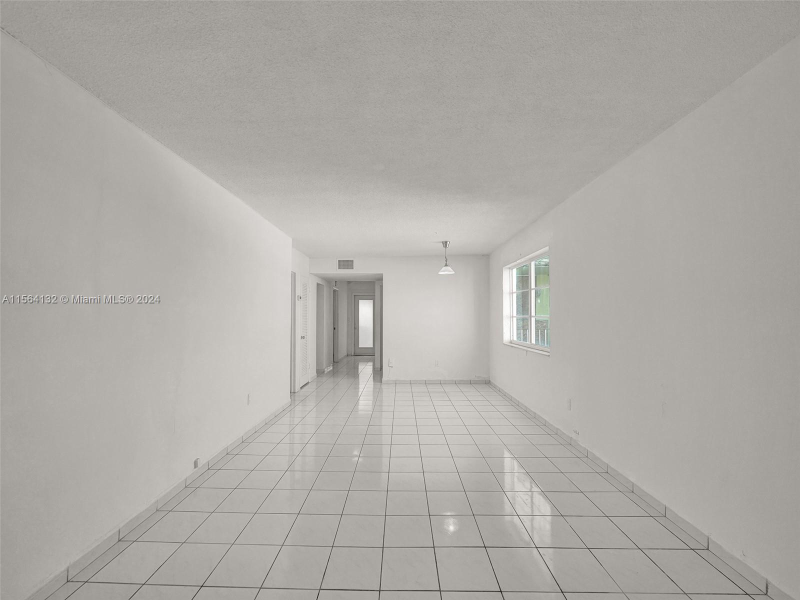 8001 Crespi Blvd 6B, Miami Beach, Florida 33141, 2 Bedrooms Bedrooms, ,2 BathroomsBathrooms,Residential,For Sale,8001 Crespi Blvd 6B,A11564132