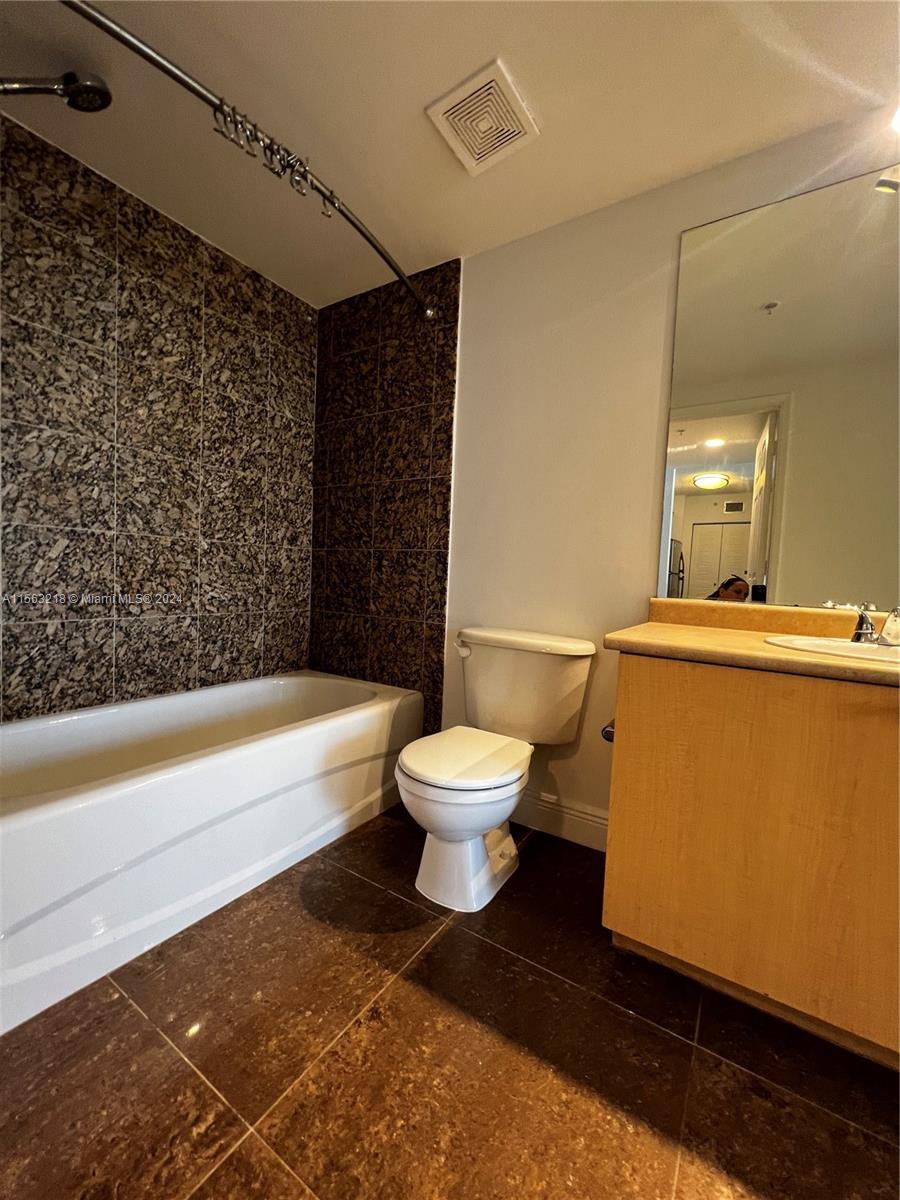 1919 Van Buren St 605A, Hollywood, Florida 33020, 2 Bedrooms Bedrooms, ,2 BathroomsBathrooms,Residentiallease,For Rent,1919 Van Buren St 605A,A11563218