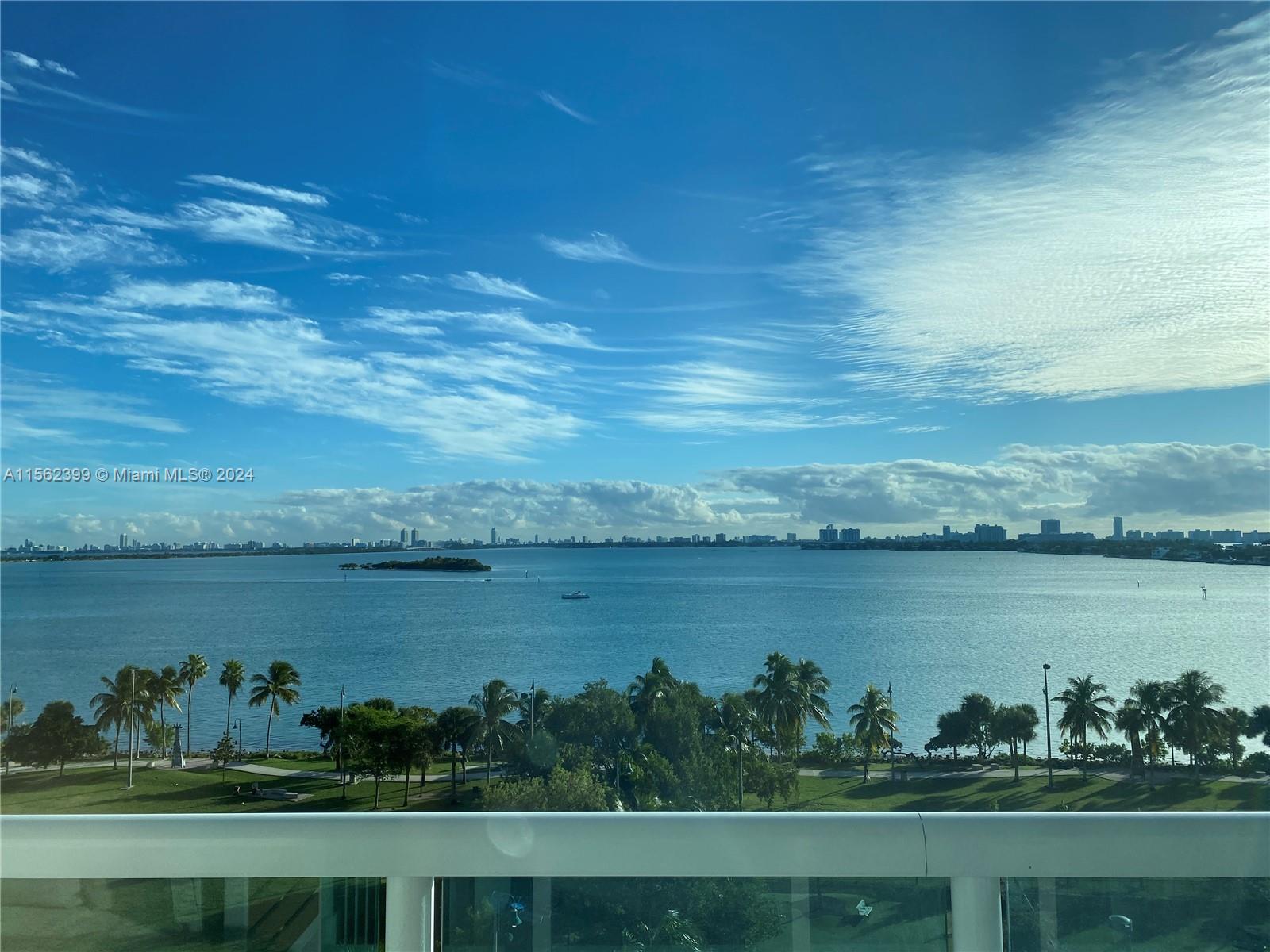 1800 N Bayshore Dr 809, Miami, Florida 33132, 2 Bedrooms Bedrooms, ,2 BathroomsBathrooms,Residential,For Sale,1800 N Bayshore Dr 809,A11562399