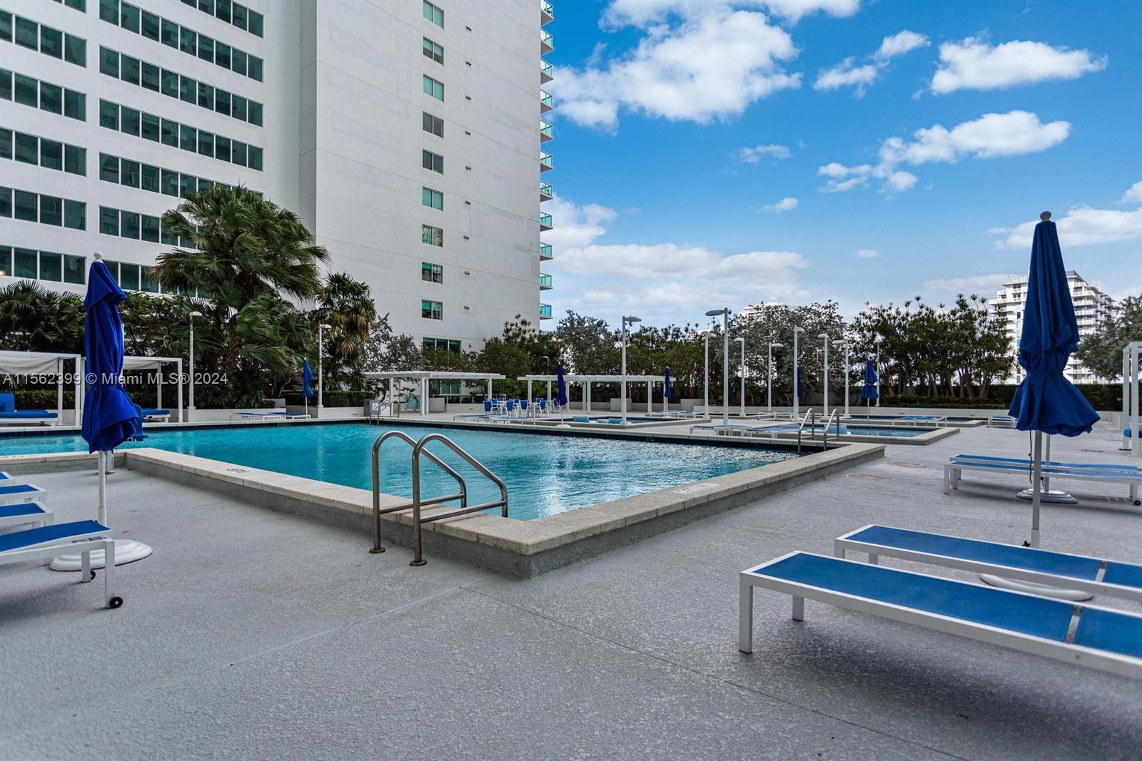 1800 N Bayshore Dr 809, Miami, Florida 33132, 2 Bedrooms Bedrooms, ,2 BathroomsBathrooms,Residential,For Sale,1800 N Bayshore Dr 809,A11562399