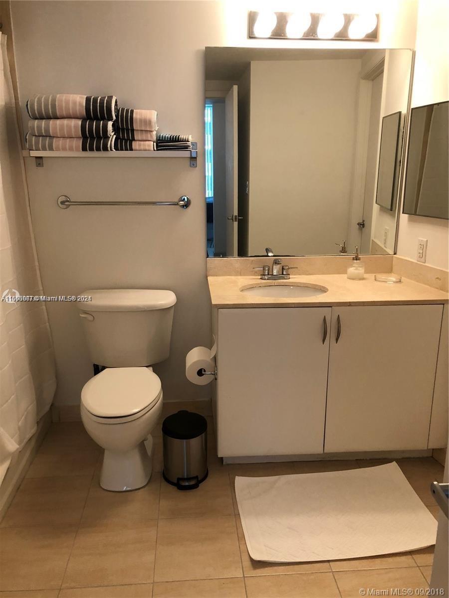 1750 N Bayshore Dr 1705, Miami, Florida 33132, 1 Bedroom Bedrooms, ,1 BathroomBathrooms,Residential,For Sale,1750 N Bayshore Dr 1705,A11565007